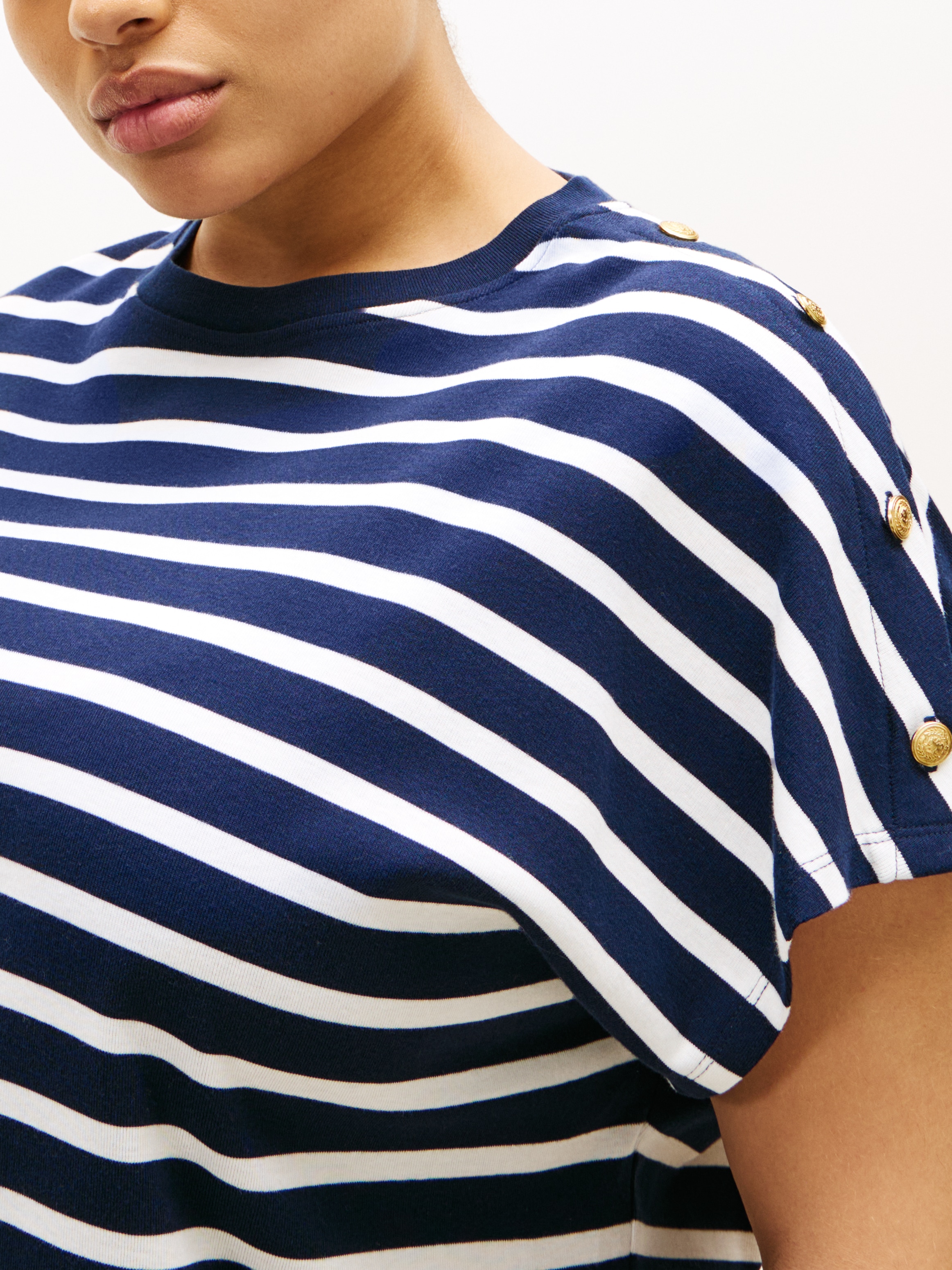 Tommy Hilfiger Curve Kurzarmshirt »CRV GOLD BUTTON SS TEE« in grossen Grössen