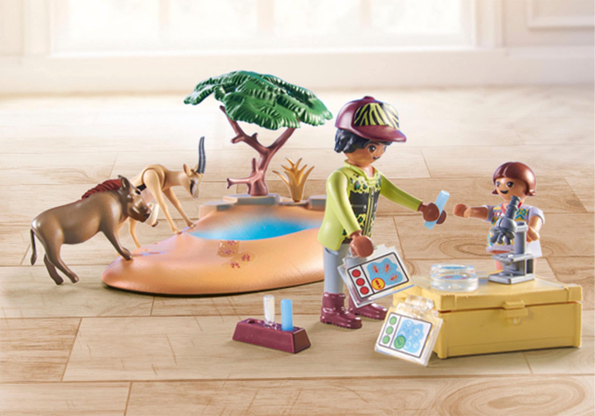 Playmobil® Konstruktions-Spielset »Spritztour zum Wasserloch (71294), Wiltopia«, (35 St.), teilweise aus recyceltem Material; Made in Europe