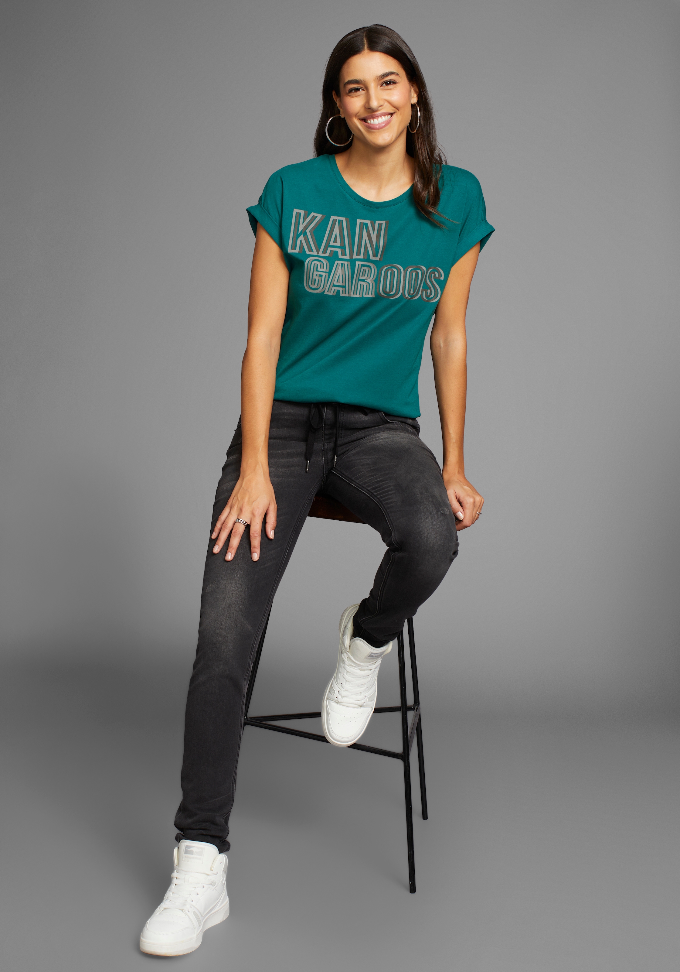 KangaROOS Kurzarmshirt, mit Placement-Print