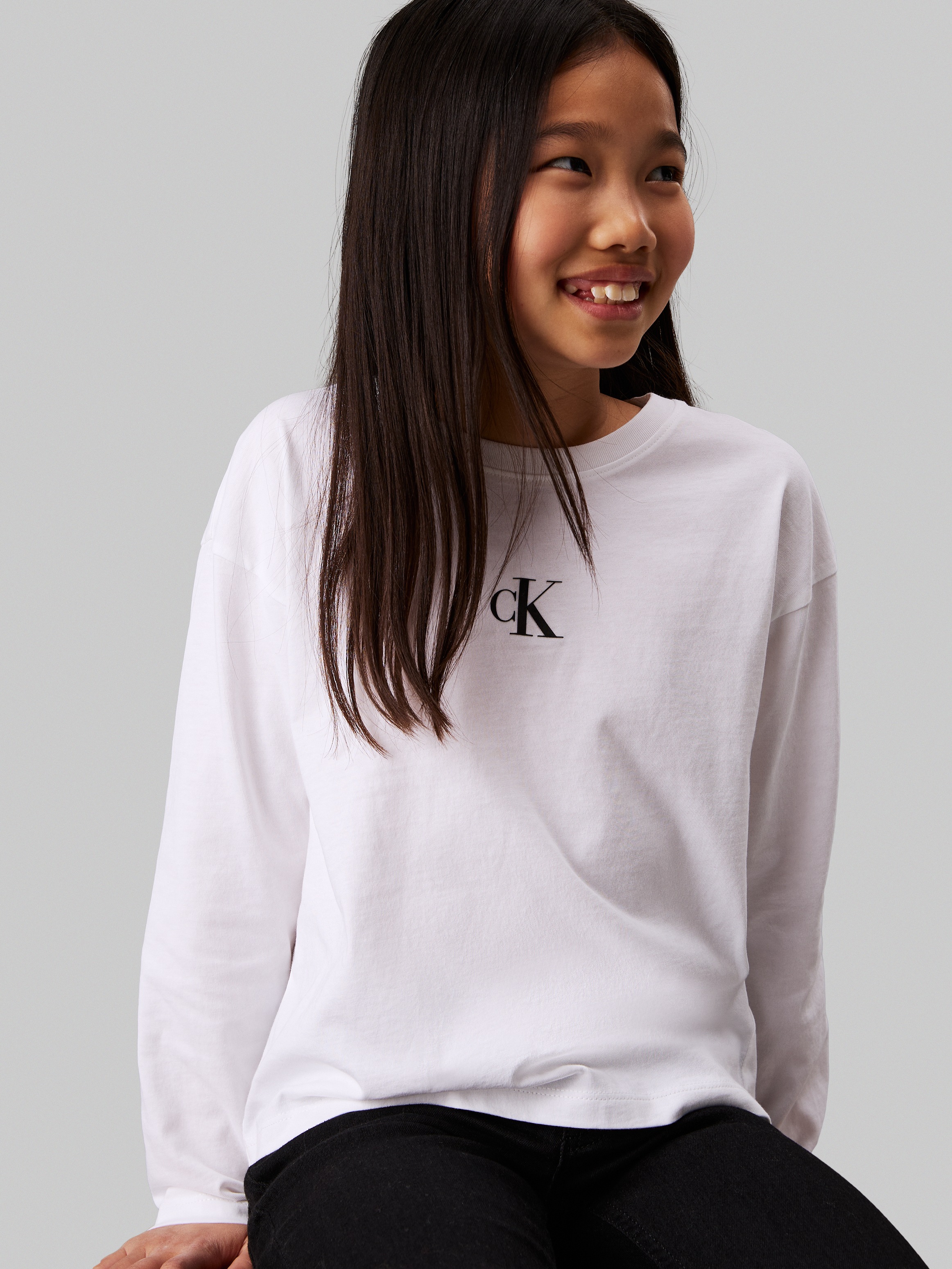 Calvin Klein Jeans Langarmshirt »CK LOGO LS T-SHIRT«, für Kinder bis 16 Jahre und mit Logodruck