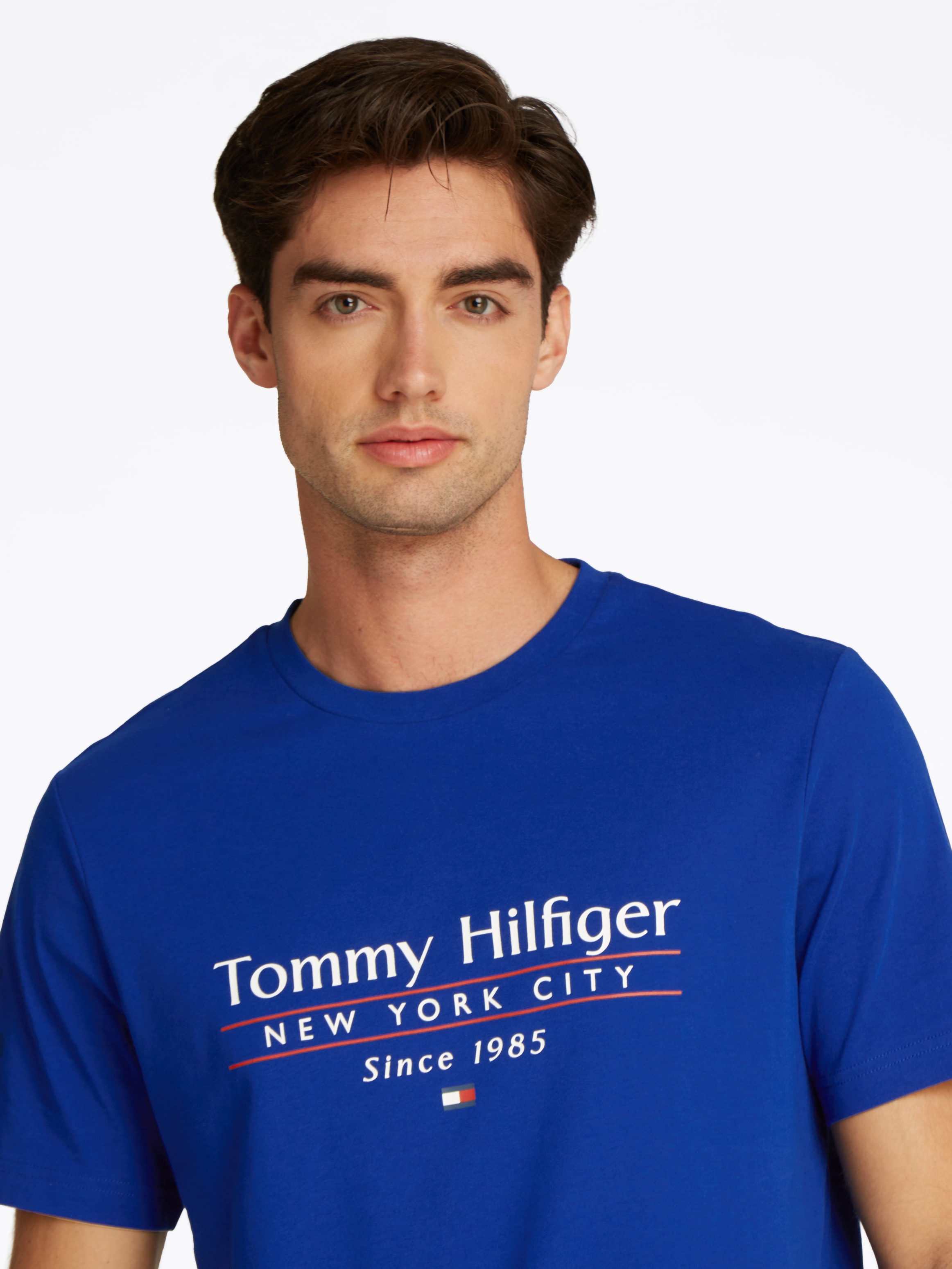 Tommy Hilfiger T-Shirt »HILFIGER CENTER STACK TEE«, mit grossem Schriftprint