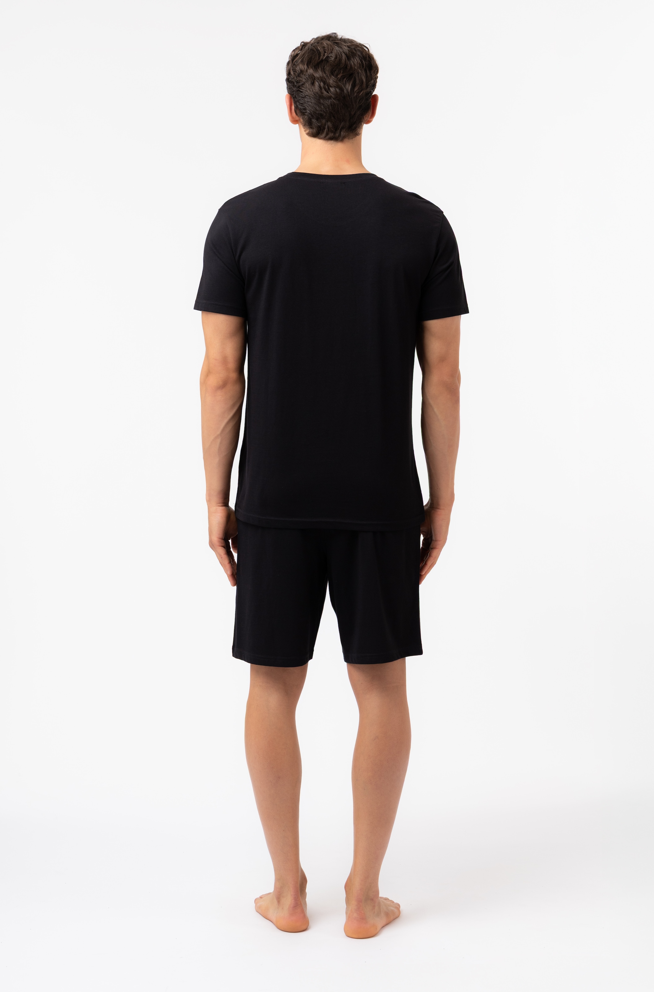 Fila Schlafanzug »MAN JERSEY PYJAMAS« 2 Hose mit elastischem Logobund und Kurzarmshirt