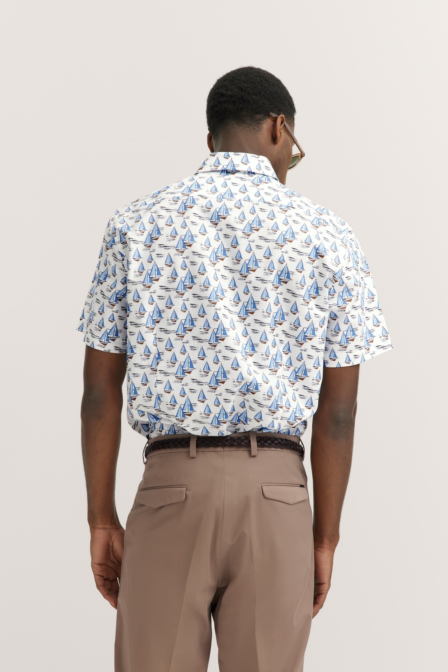 bugatti Chemise à manches courtes mit Button-Down-Kragen