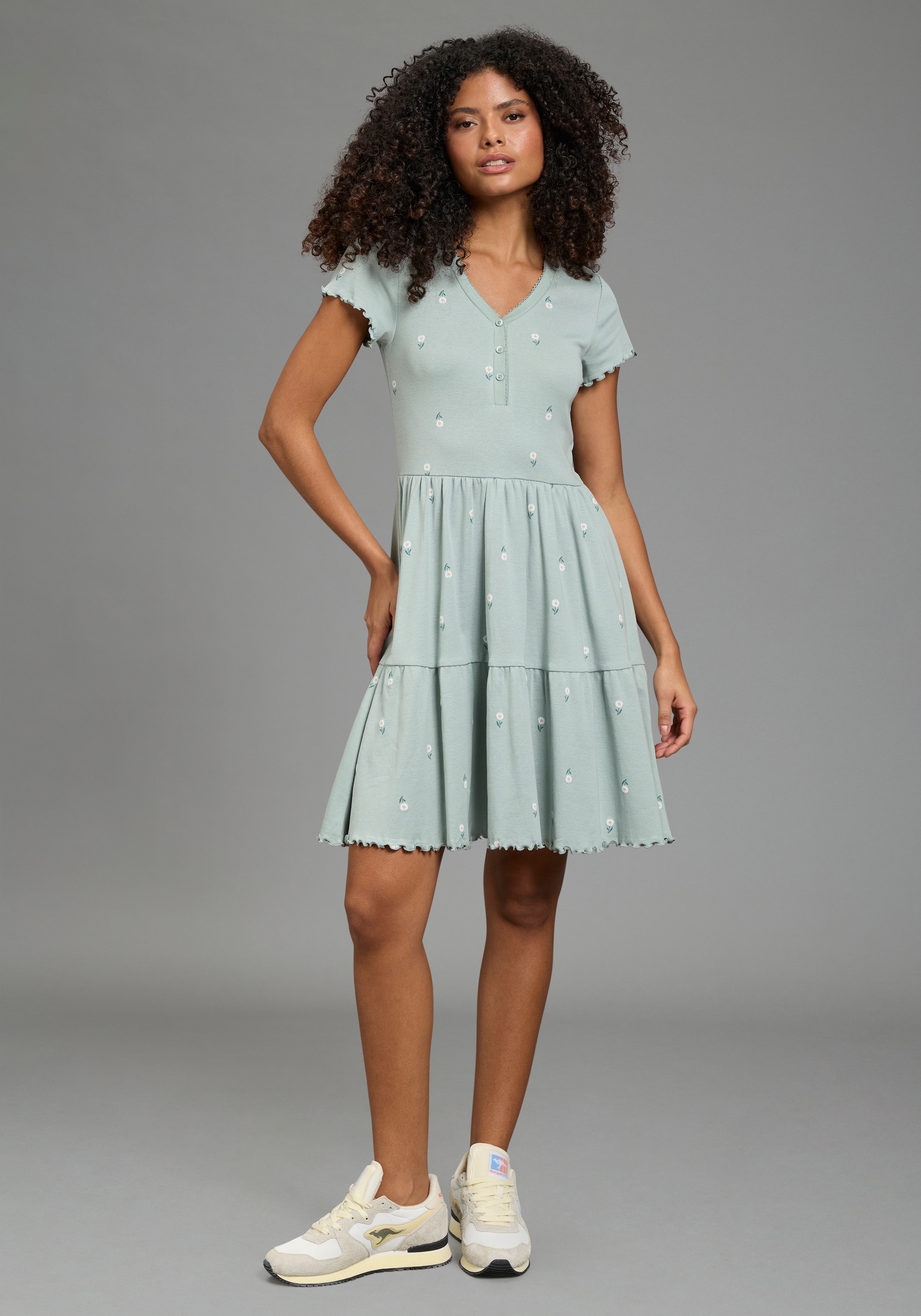 Image of KangaROOS Jerseykleid mit Volants, für Casualmode und Streetwear, aus Baumwolle, Kurzarm