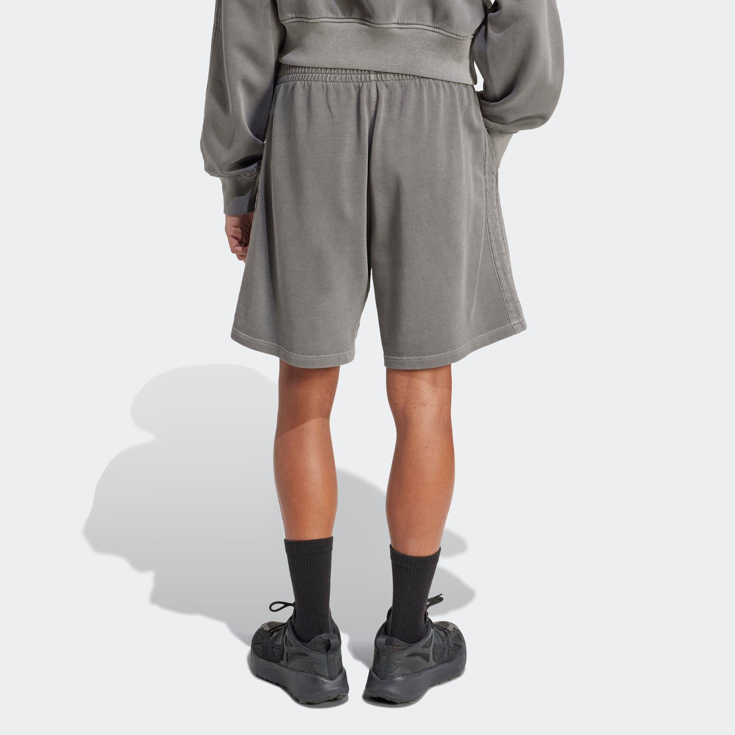 adidas Sportswear Shorts »M A SZN W FT SH«  lockere Passform, 20 cm Innenbeinlänge, mit Kordelverschluss