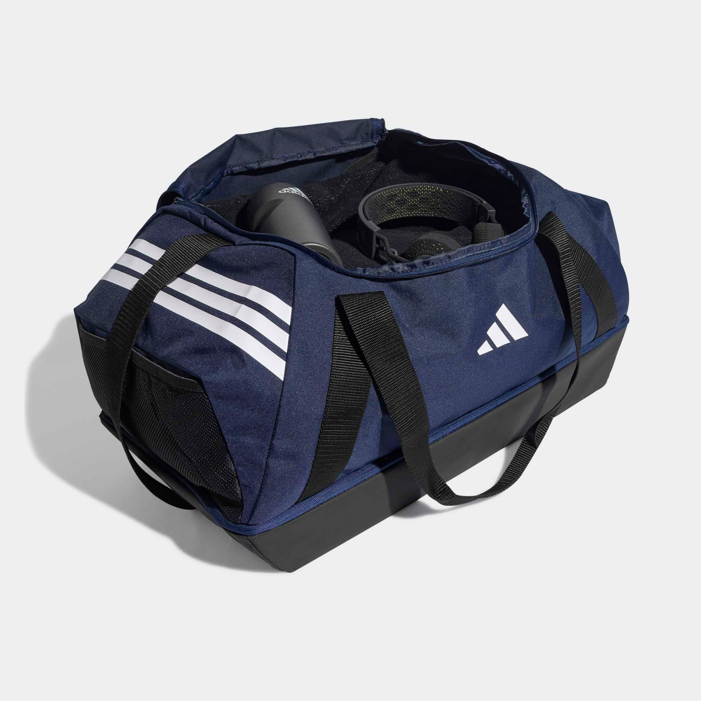 adidas Performance Sporttasche »TIRO MEDIUM DUFFELBAG MIT BODENFACH«