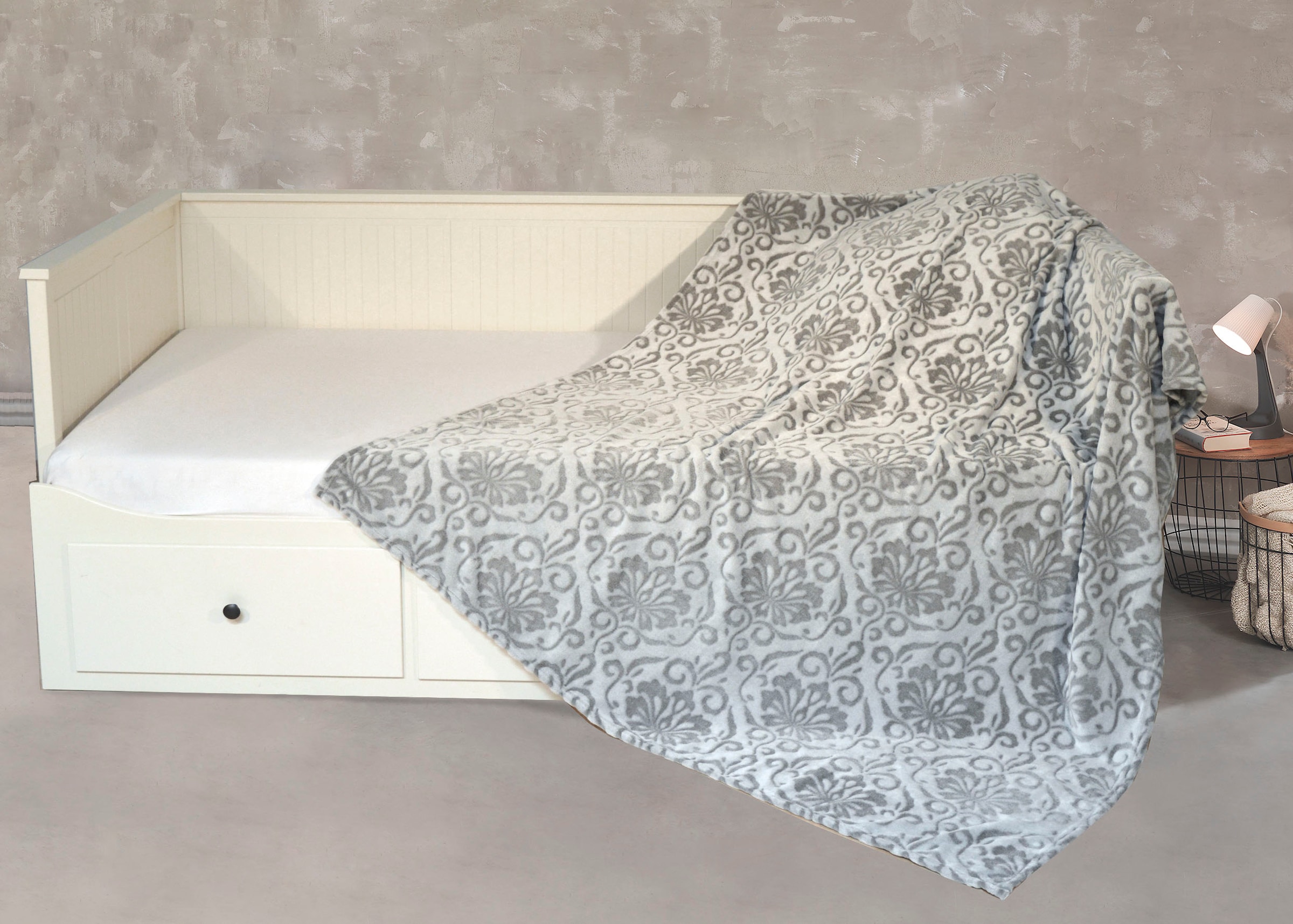 Image of KiNZLER Wohndecke "Kaschmirtouch Ornamente" mit Hoch-Tief Effekt, Kuscheldecke, 150x200 cm