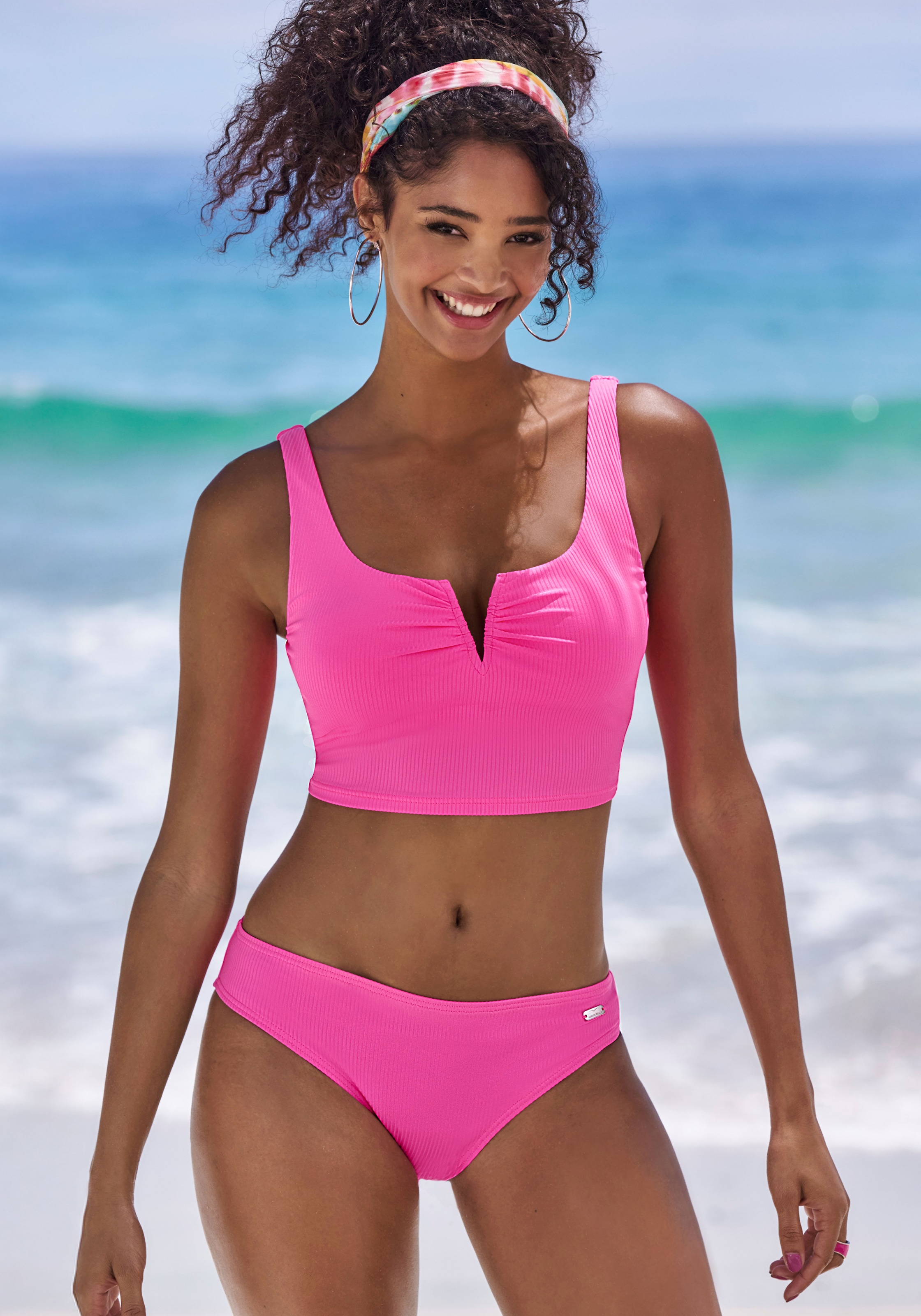 Image of Venice Beach Crop-Bikini-Top "Lucky" mit V-Bügel Detail vorne