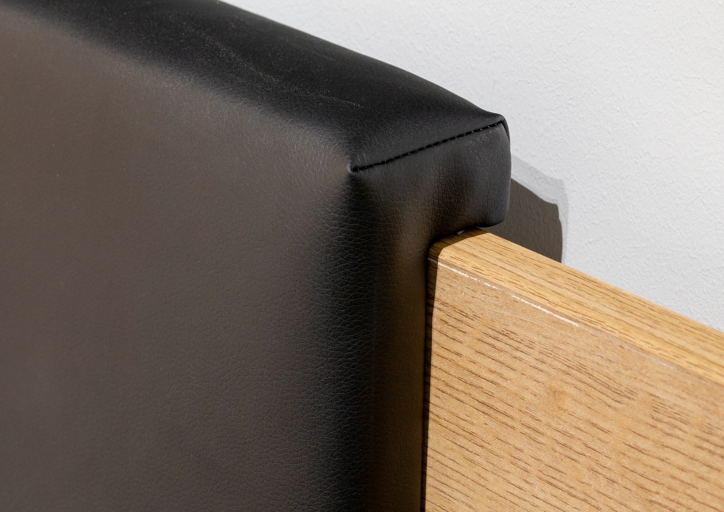 rauch Bett »Einzelbett Komfortbett Schlafzimmer für kleine Räume MAIKA« Liegefläche: 100x200 cm, Bettseitenhöhe 47 cm,  schwebende Optik mit abnehmbarer Polsterauflage MADE IN GERMANY