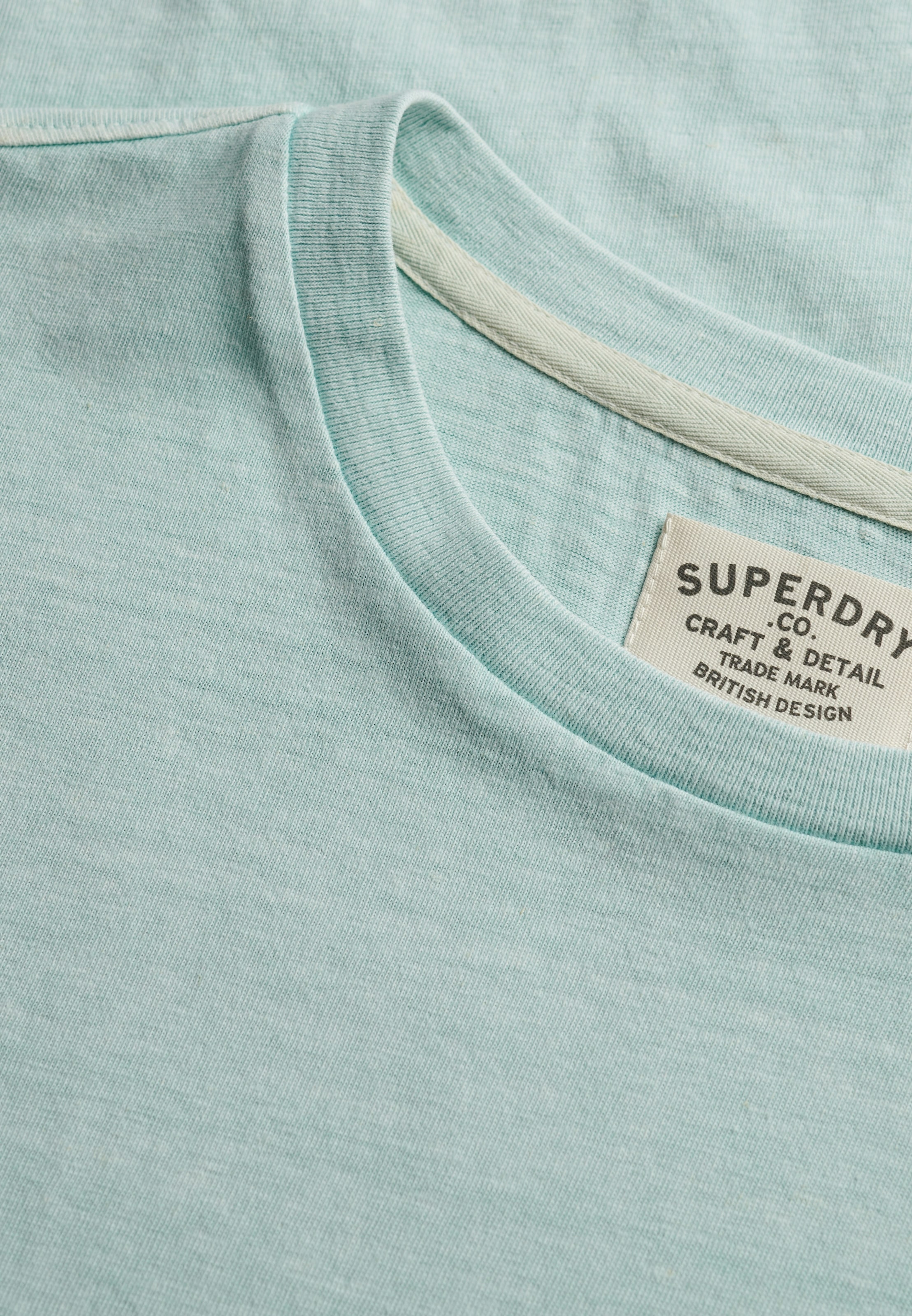 Superdry Rundhalsshirt »COTTON CLASSIC LINEN PKT TEE« aus tollem Baumwoll-Leinen-Mischgewebe