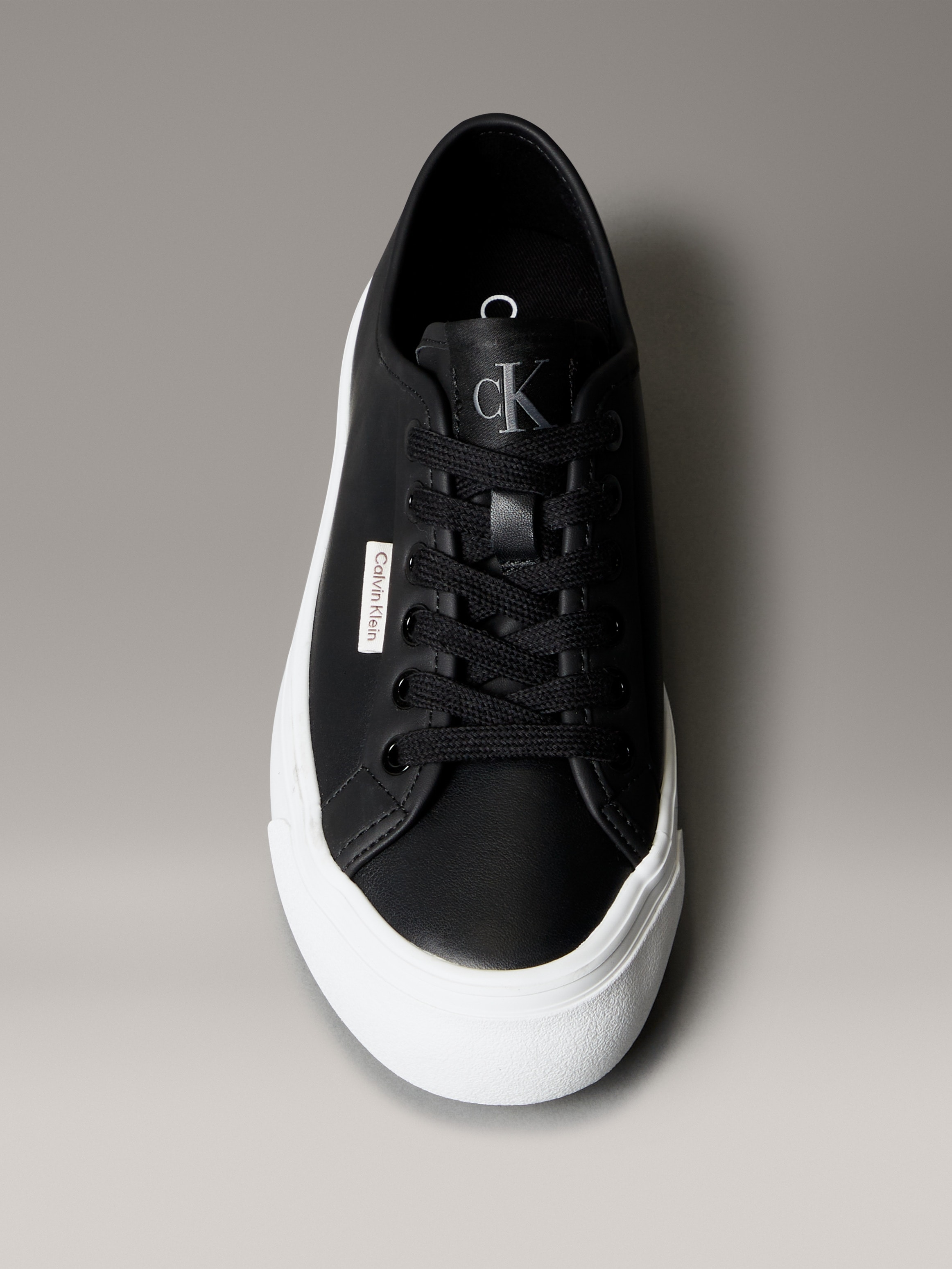Calvin Klein Jeans Plateausneaker »VULC FLATF LACE UP LTH CK«  Schnürschuh, Halbschuh, Freizeitsneaker mit CK-Logo