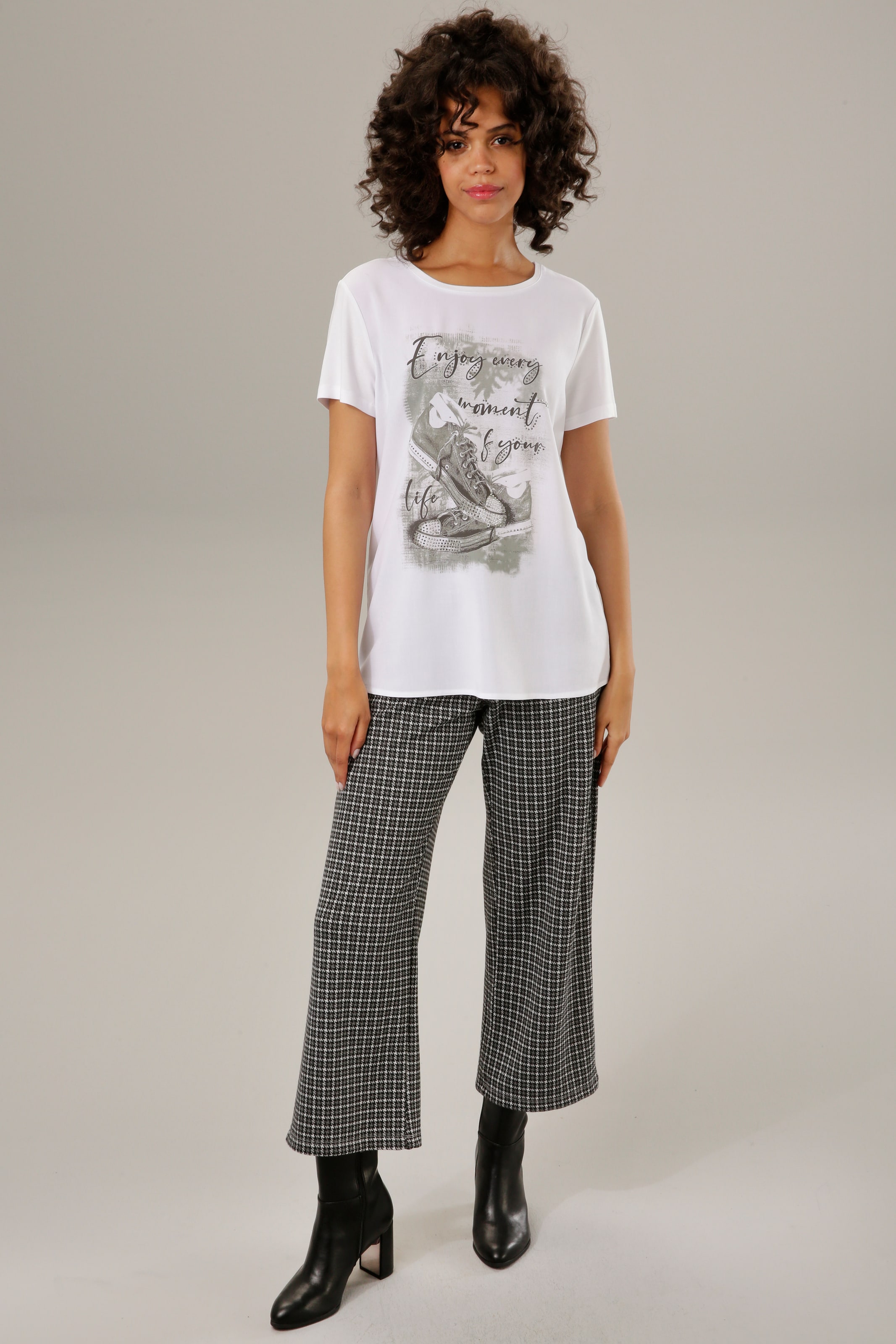 Frontdruck verzierter Shirtbluse, versandkostenfrei mit auf ♕ Aniston CASUAL Glitzersteinchen