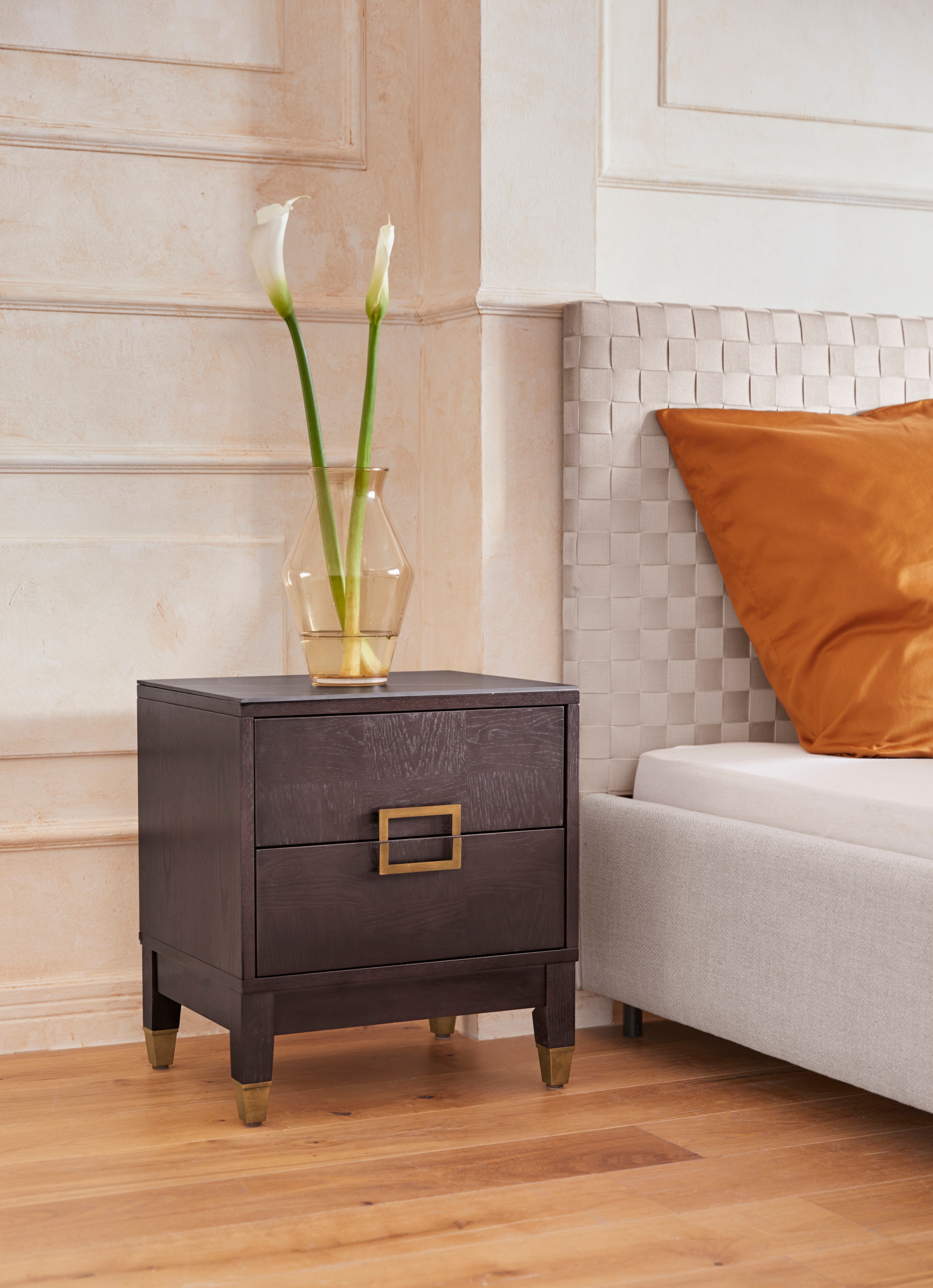 Image of Guido Maria Kretschmer Home&Living Nachttisch »Comodidun«, Griffe aus Metall, 2 Schubladen, Pflegeleicht bei Ackermann Versand Schweiz