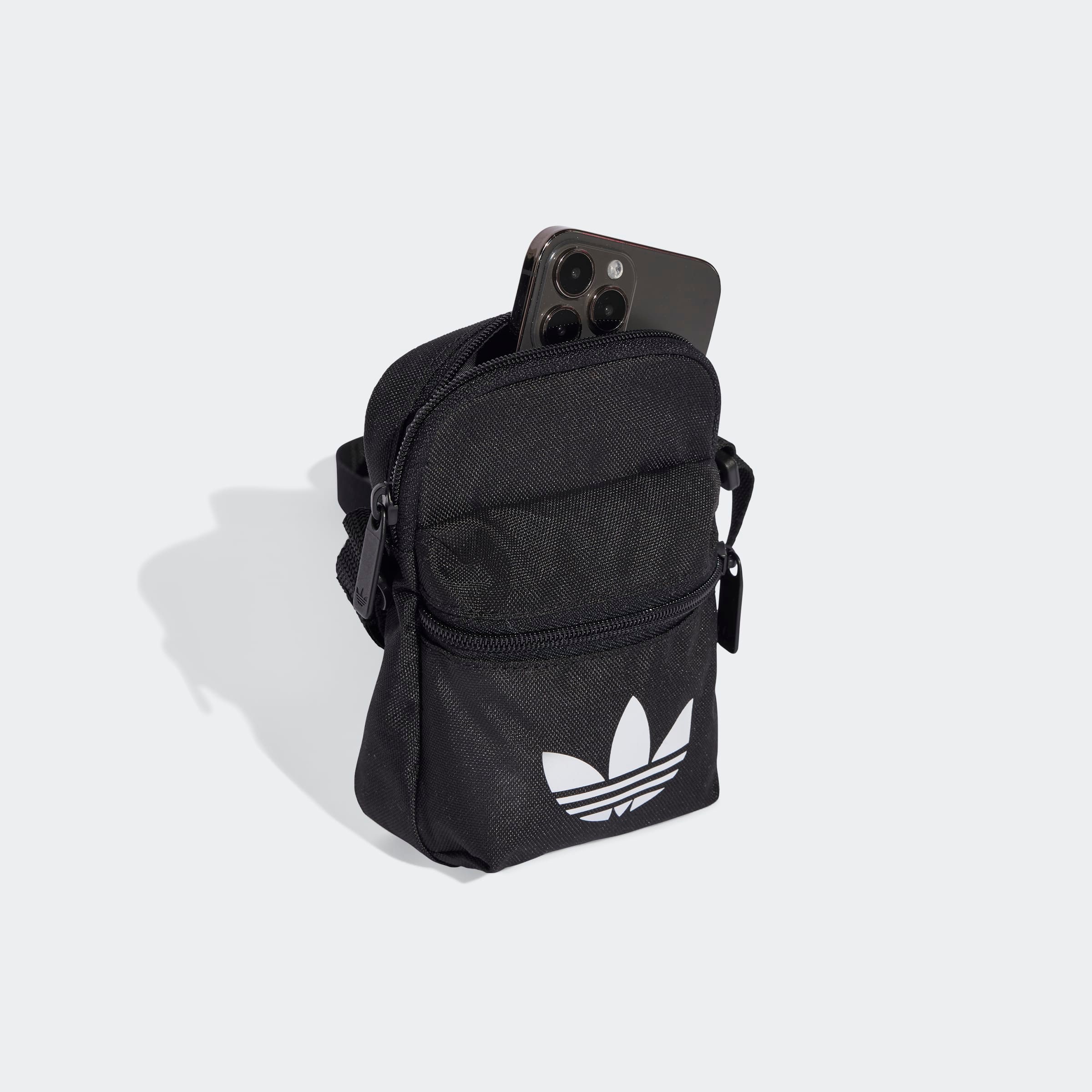 adidas Originals Sporttasche »ADICOLOR FB« aus Polyester, kompakte Grösse