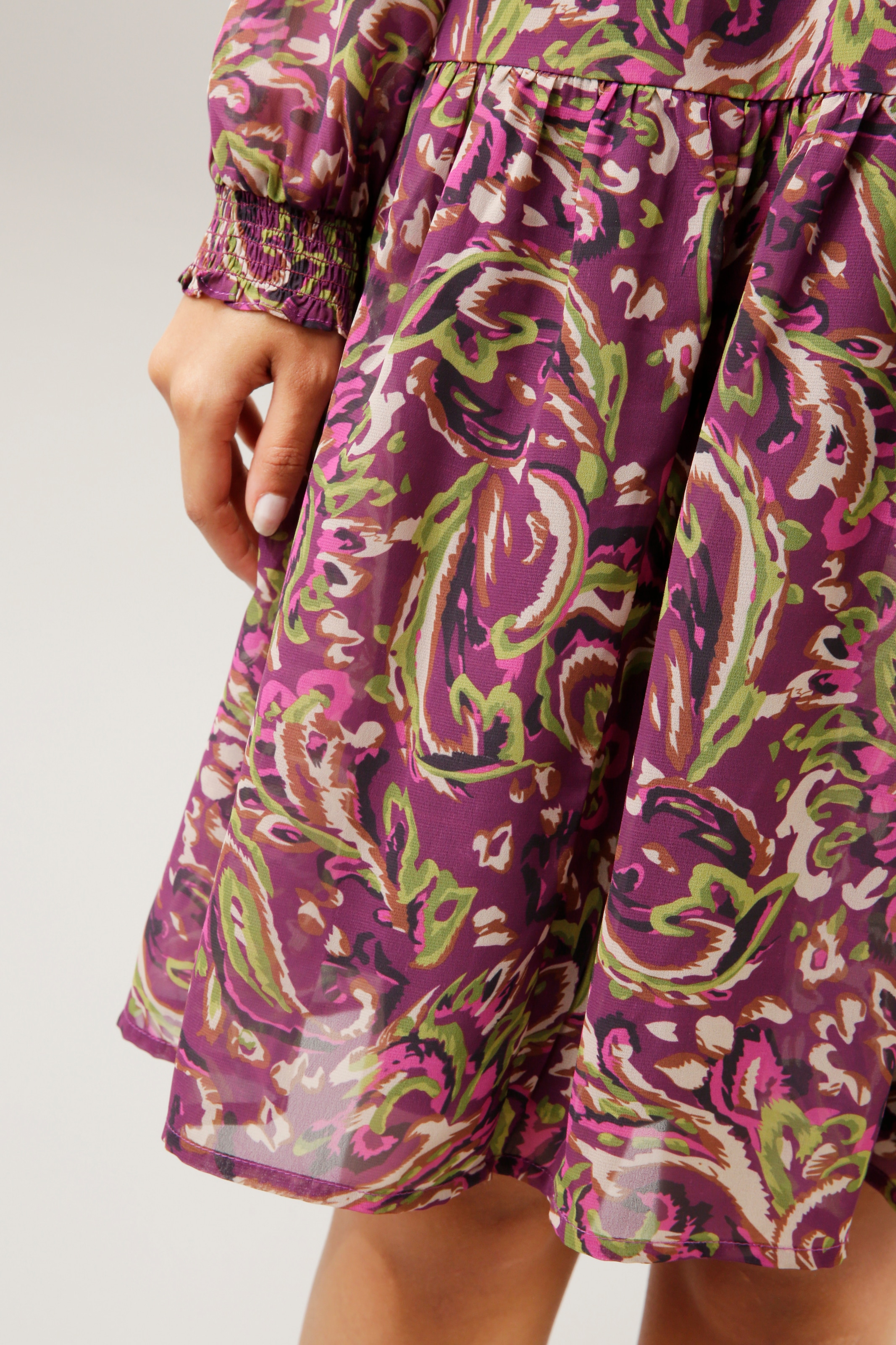 ♕ Aniston CASUAL Blusenkleid, mit farbenfrohem, graphischem Druck  versandkostenfrei bestellen
