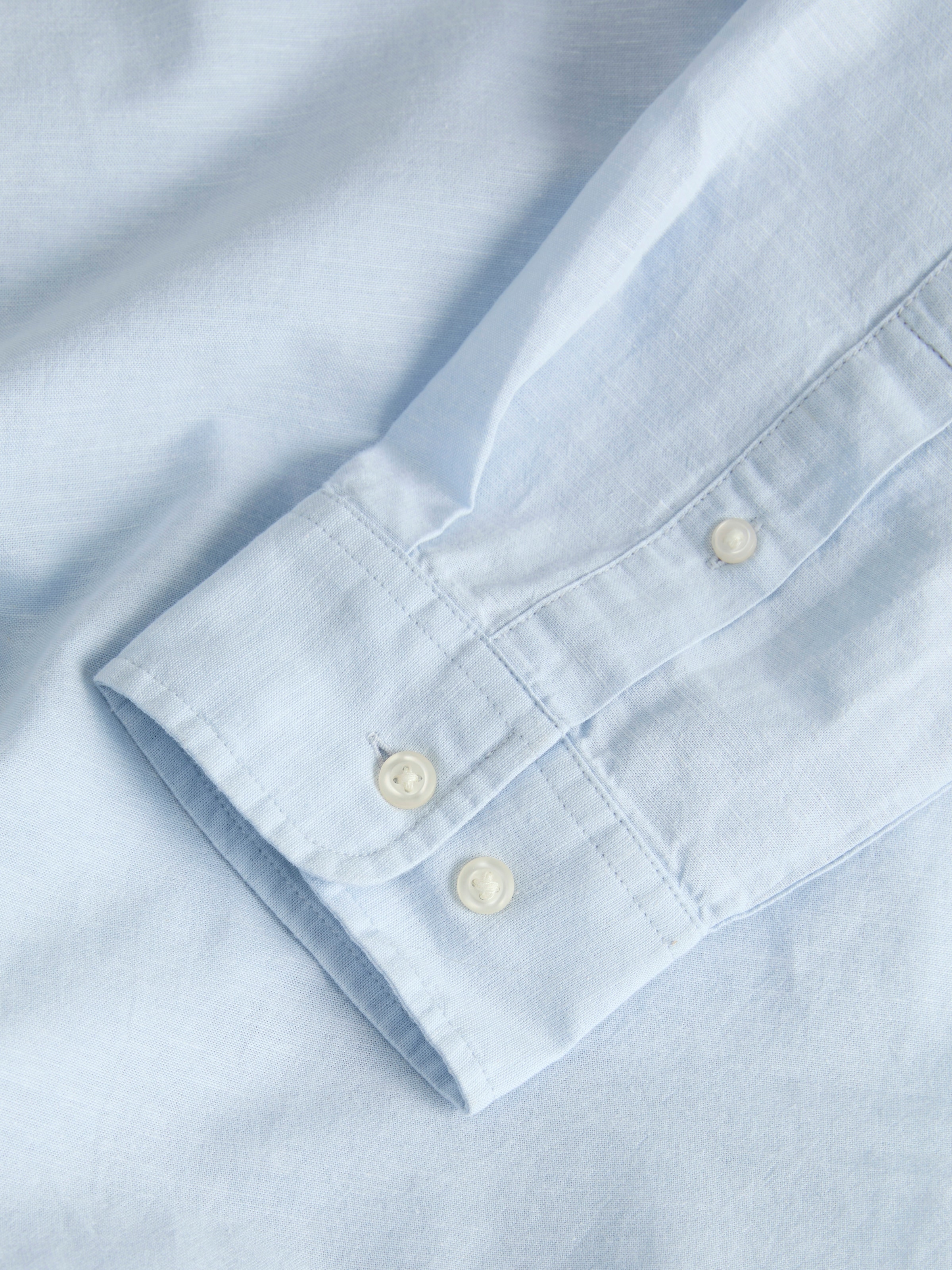 Jack & Jones PlusSize Langarmhemd »JJEBREEZE LINEN BLEND SHIRT L/S SN PLS« mit auffälliger Knopfleiste