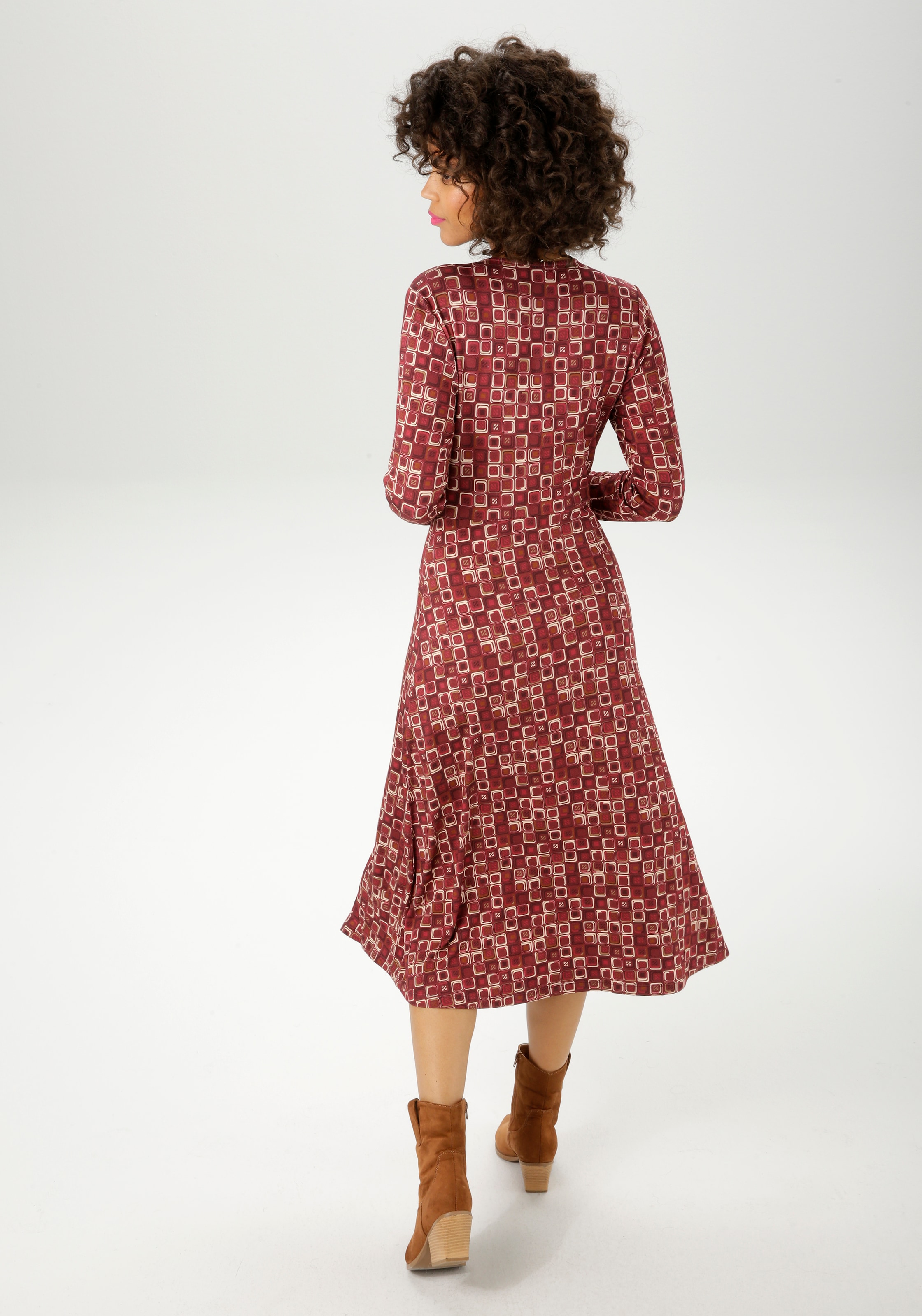 Aniston CASUAL Jerseykleid, mit farbharmonischem Retro-Muster - NEUE KOLLEKTION