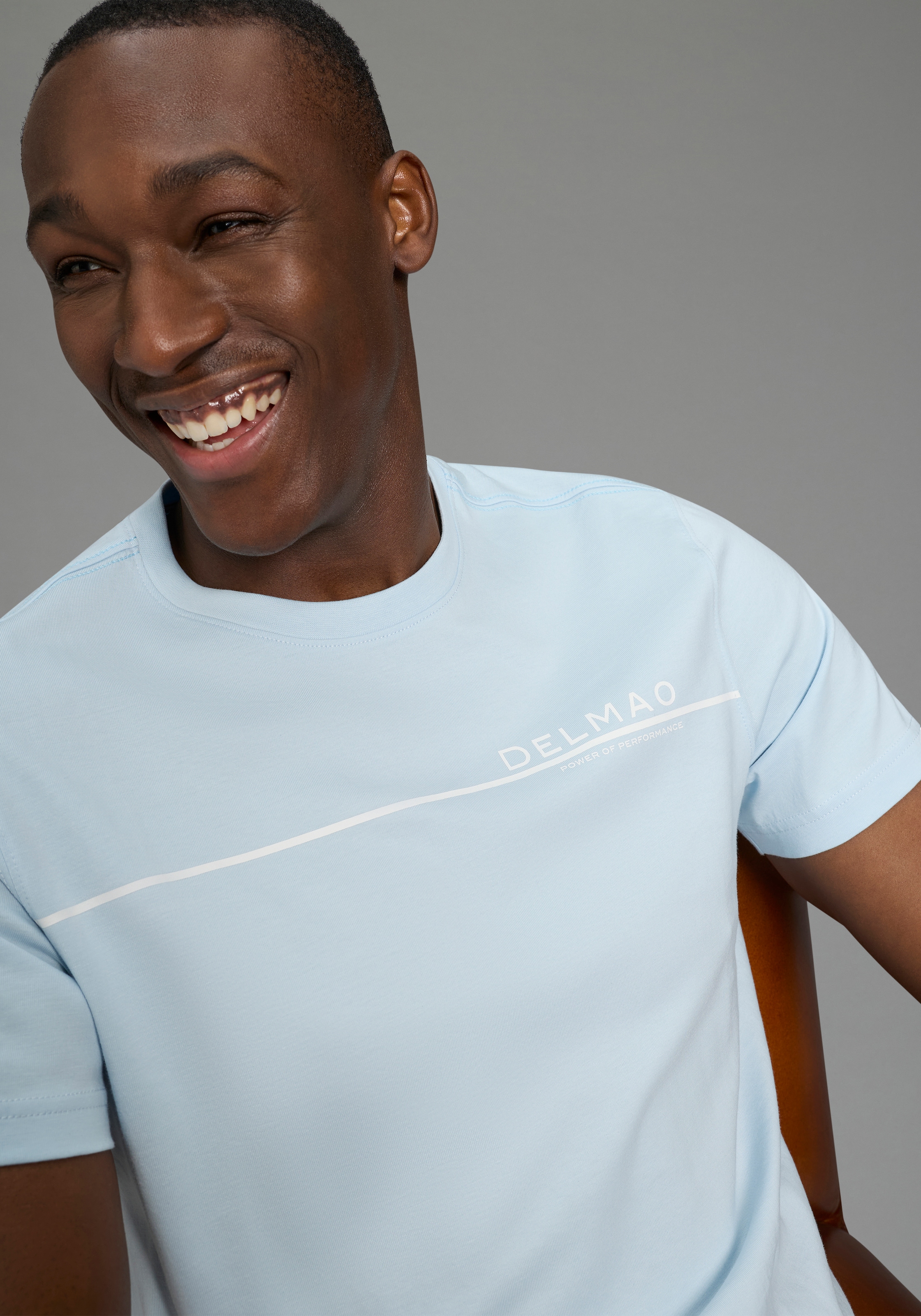 DELMAO T-shirt Kurzarm,  mit coolem Print,  Rundhalsausschnitt,  aus 100% Baumwolle