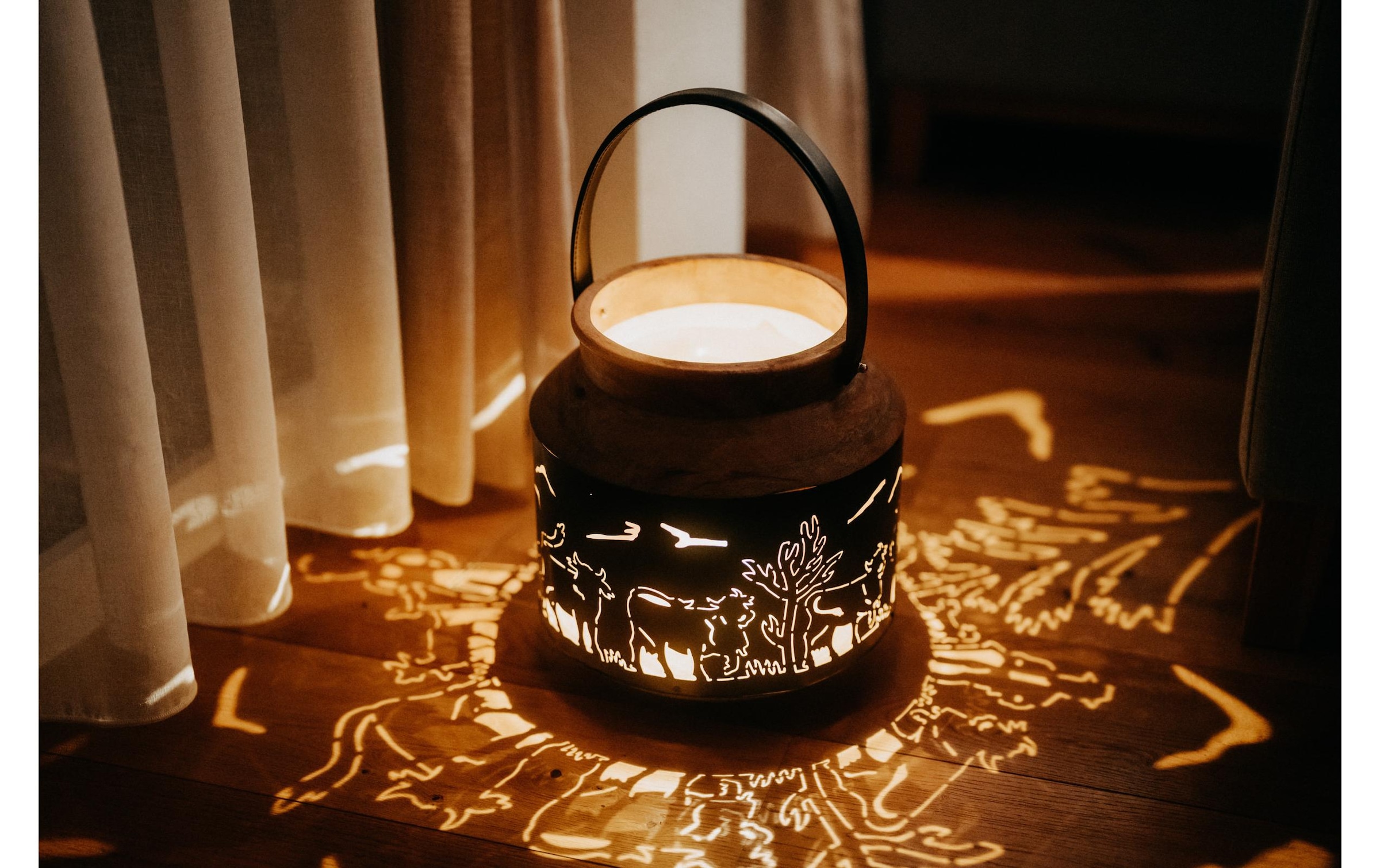 Kadastar Kerzenlaterne »Alpaufzug Familie« Laterne Scherenschnitt