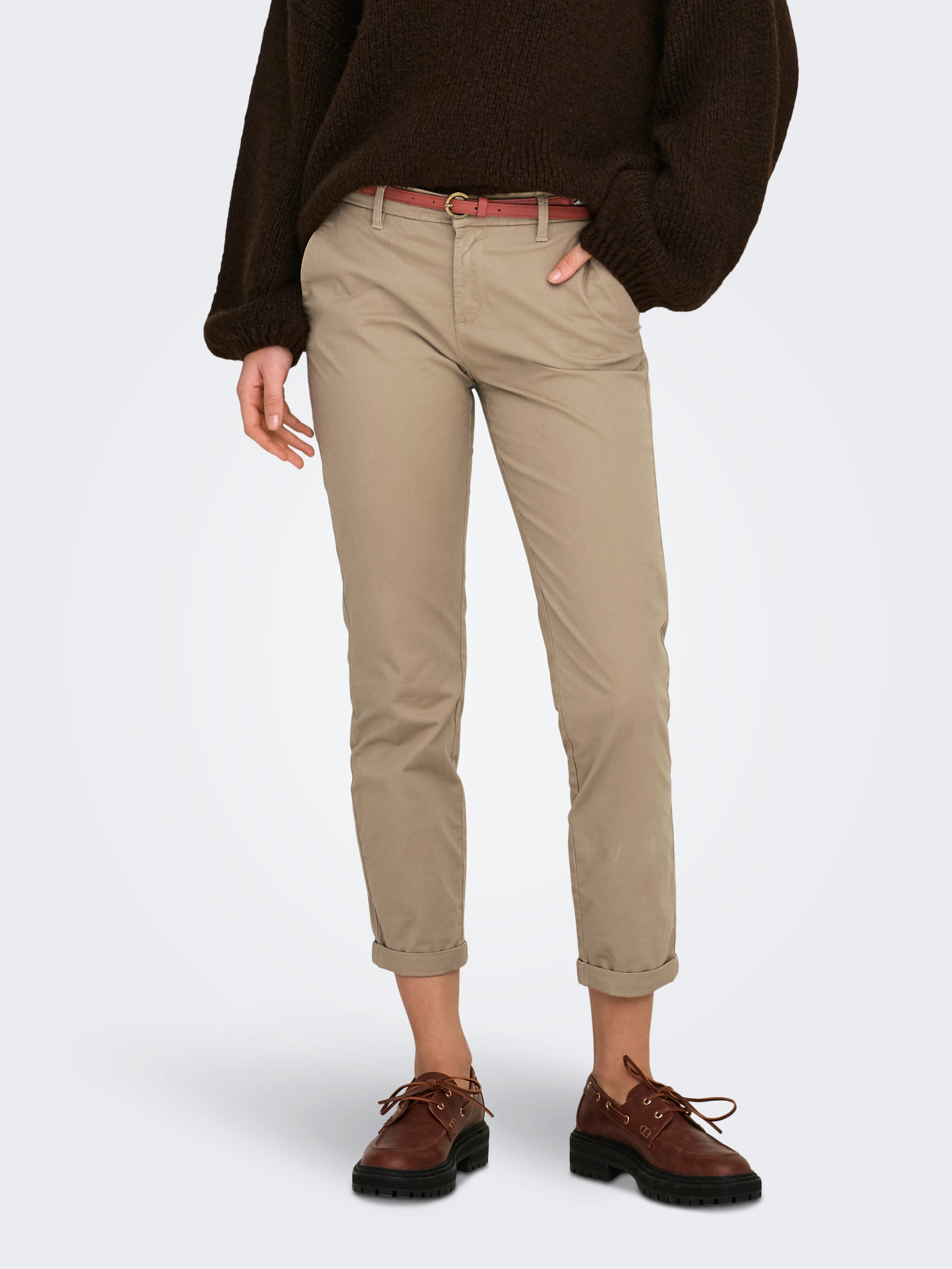 ONLY Chinohose »ONLBIANA – Chinohose mit Gürtel und Umschlagsaum«  slim fit, modisch, Web, Baumwollmischung
