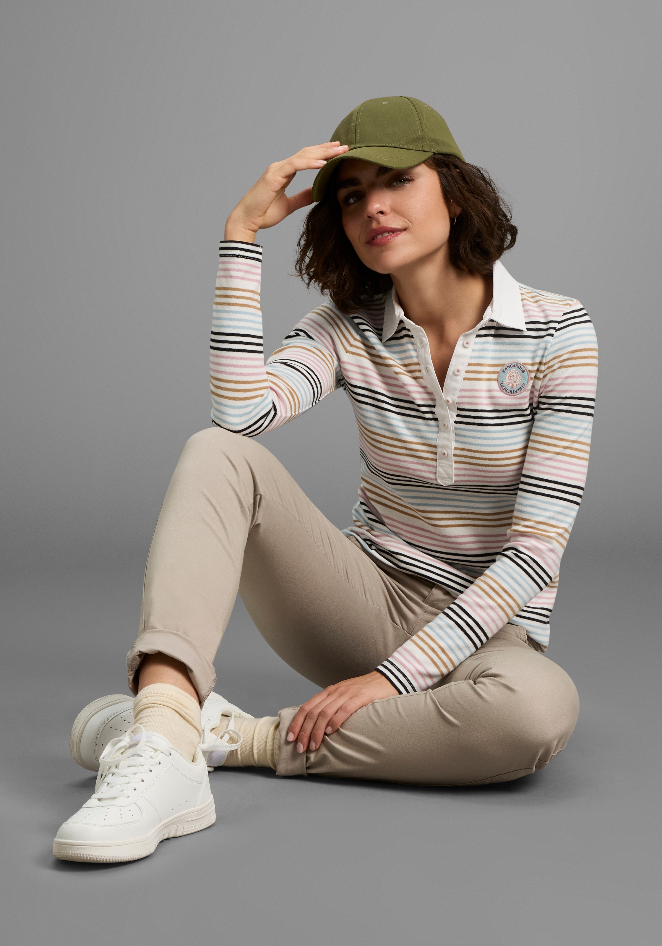 Image of KangaROOS Poloshirt in Pastelltönen mit langer Knopfleiste