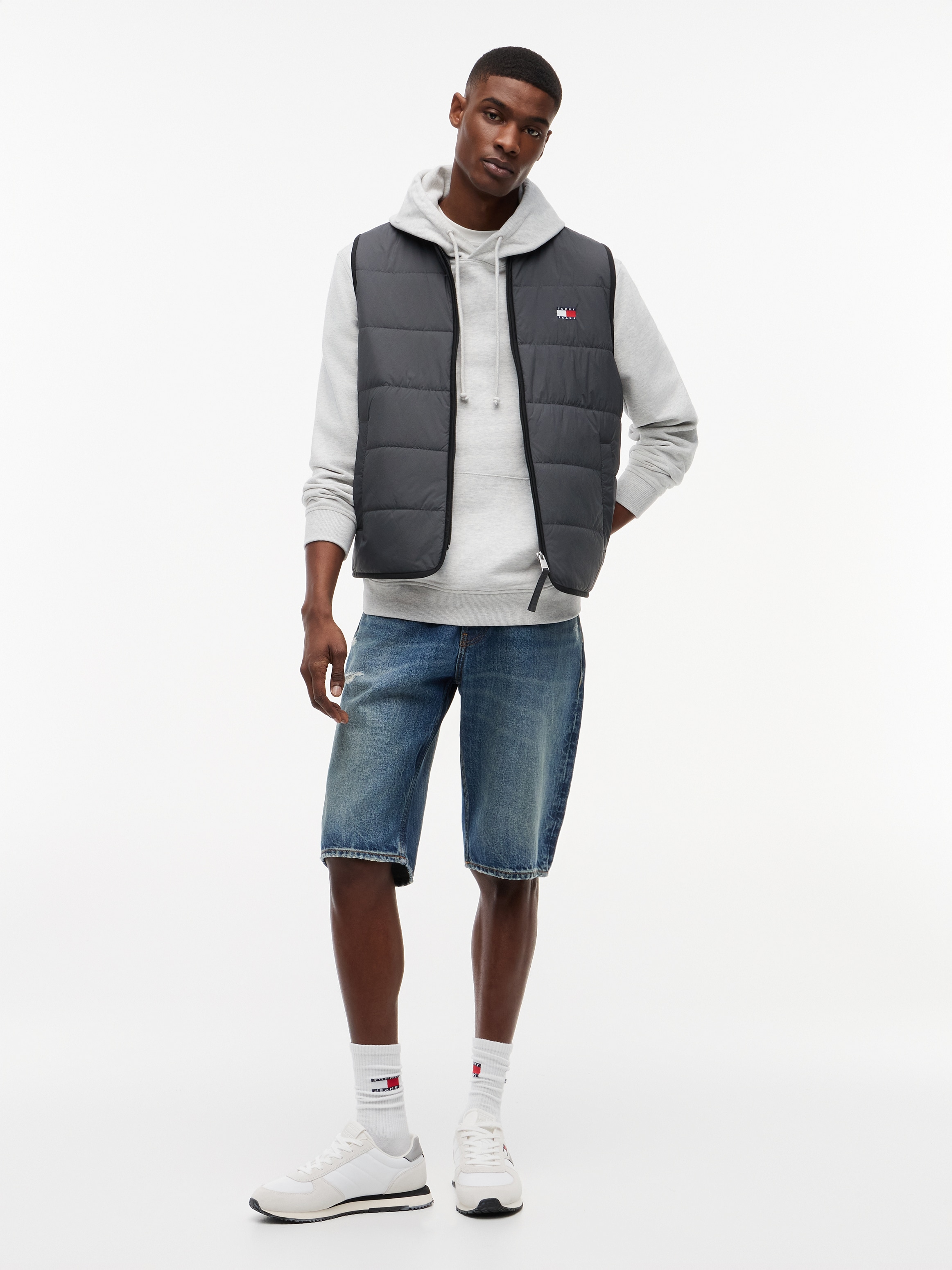 Tommy Jeans »TJM HERITAGE FLAG QUILTED« Underliner Regular fit mit Rundhalsausschnitt