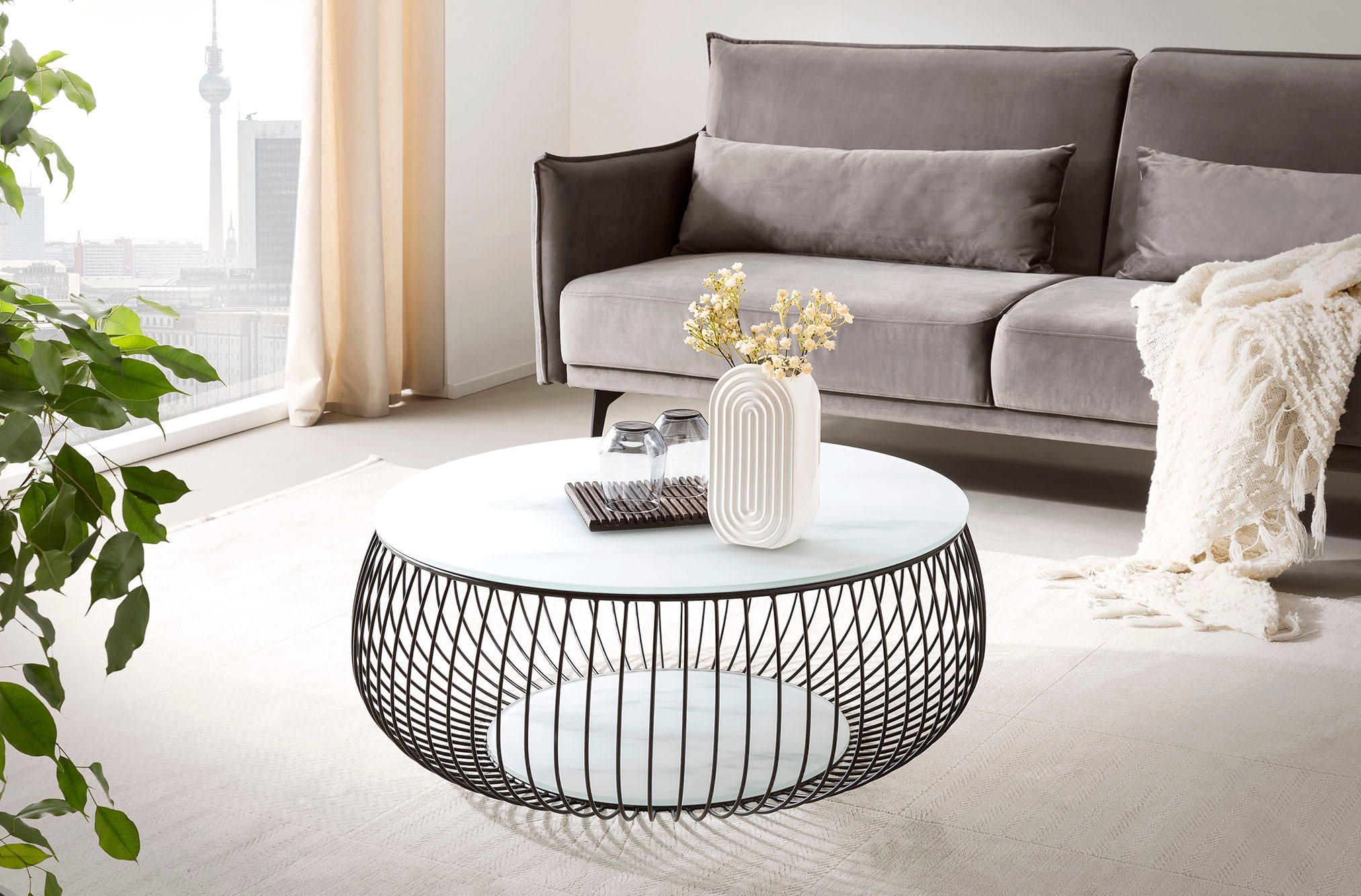 Image of SalesFever Couchtisch "Coffeetable Wohnzimmertisch im minimalistischen Stil" 10 mm starke Klarglasplatte mit Marmordruck