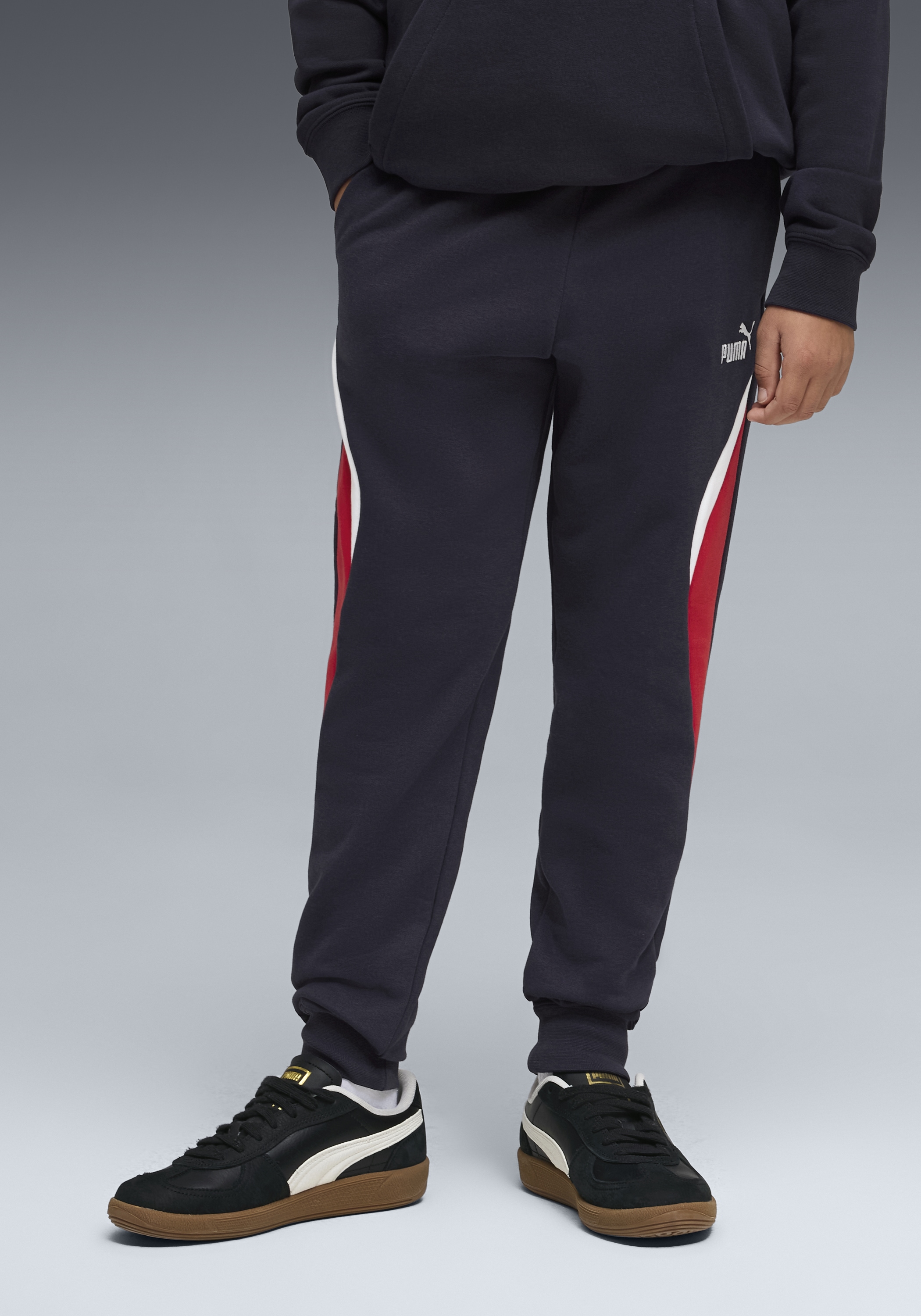 Image of PUMA Trainingshose "ESS BLOCK SWEATPANTS TR B" aus Baumwollmischung, Regular Fit, sportlicher Stil