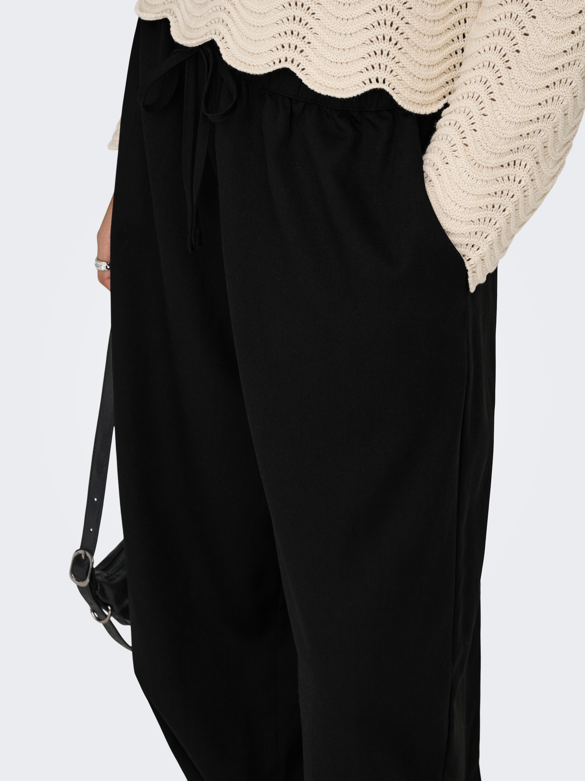 JDY Pantalon à enfiler »JDYPALOMA MW LOOSE PANT WVN NOOS«  mélange de matériaux