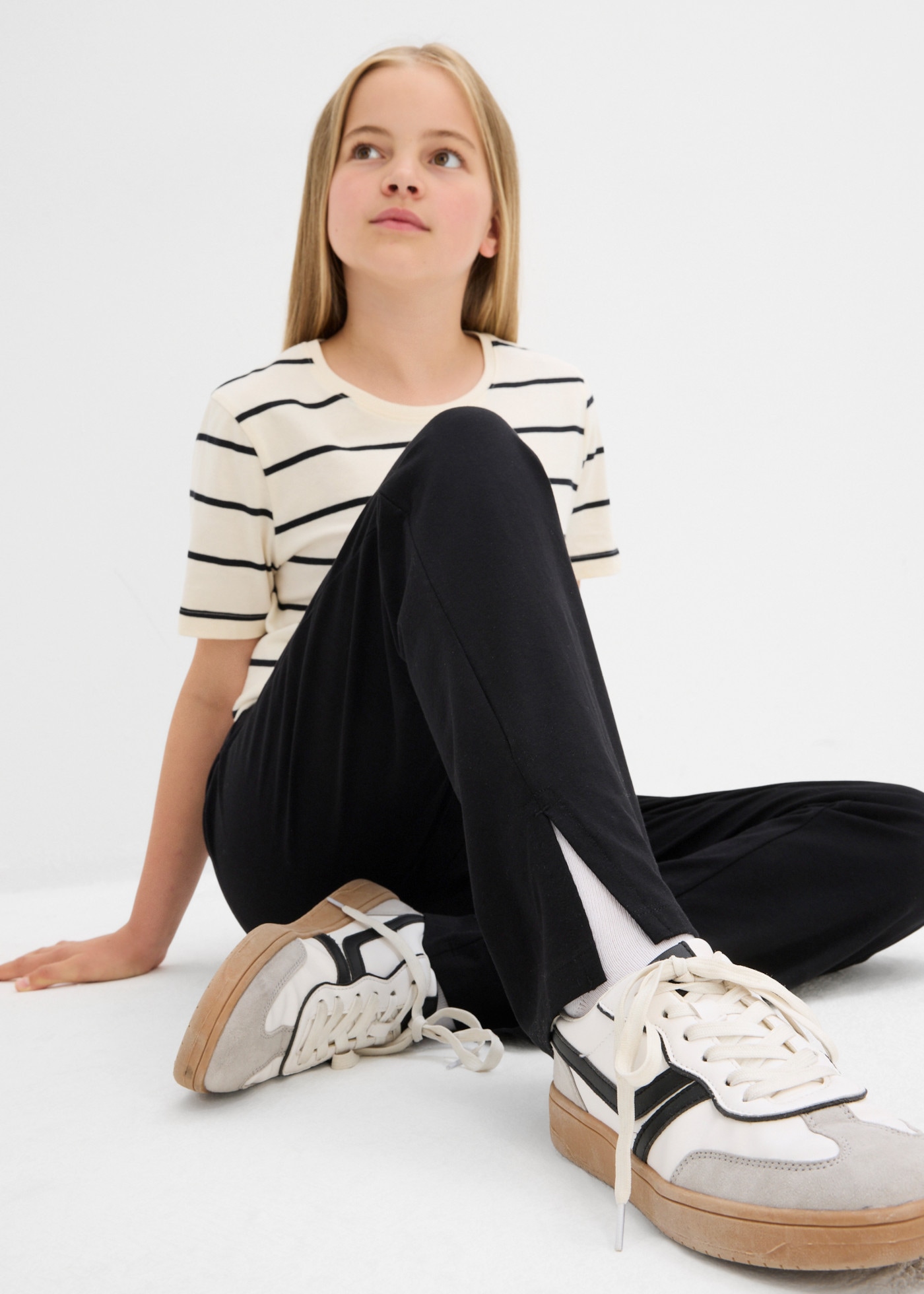 bonprix Jerseyhose  für Mädchen, Regular Fit, mit ausgestelltem Bein