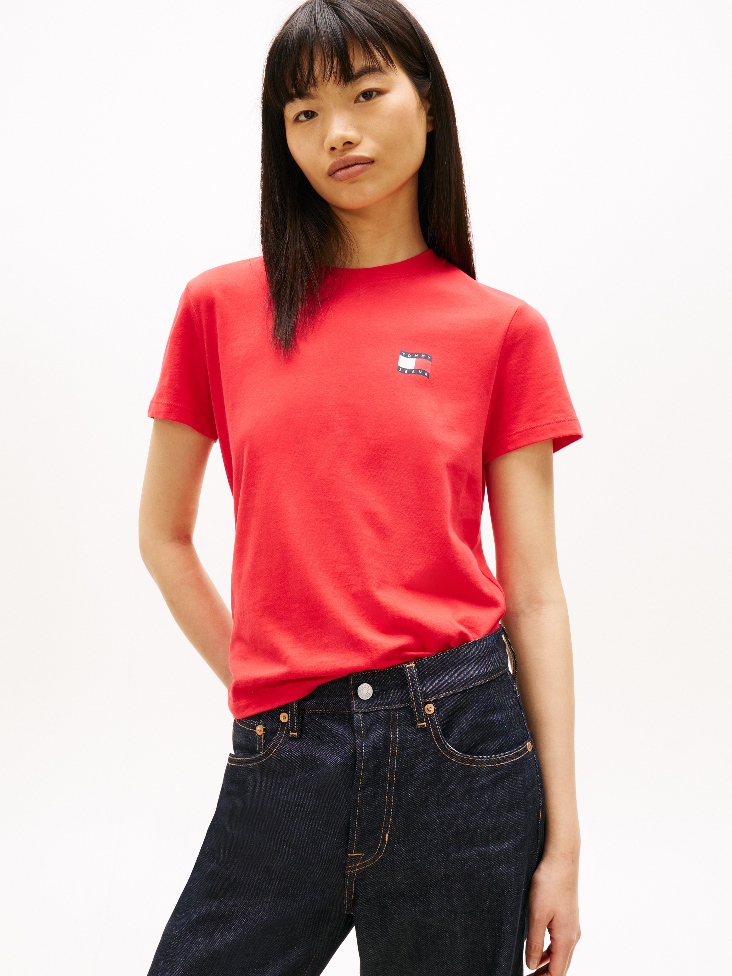 Image of Tommy Jeans Kurzarmshirt "TJW REG WAVY FLAG SS TEE EXT" Tommy Flag-Badge auf Brust, Jersey aus reiner Baumwolle