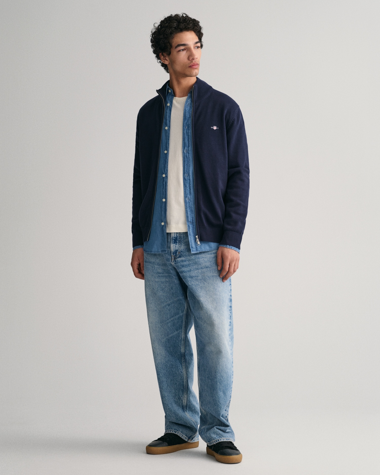 Gant Cardigan »CASUAL COTTON ZIP CARDIGAN« Mit Rippbündchen an Stehkragen, Ärmeln und Saum