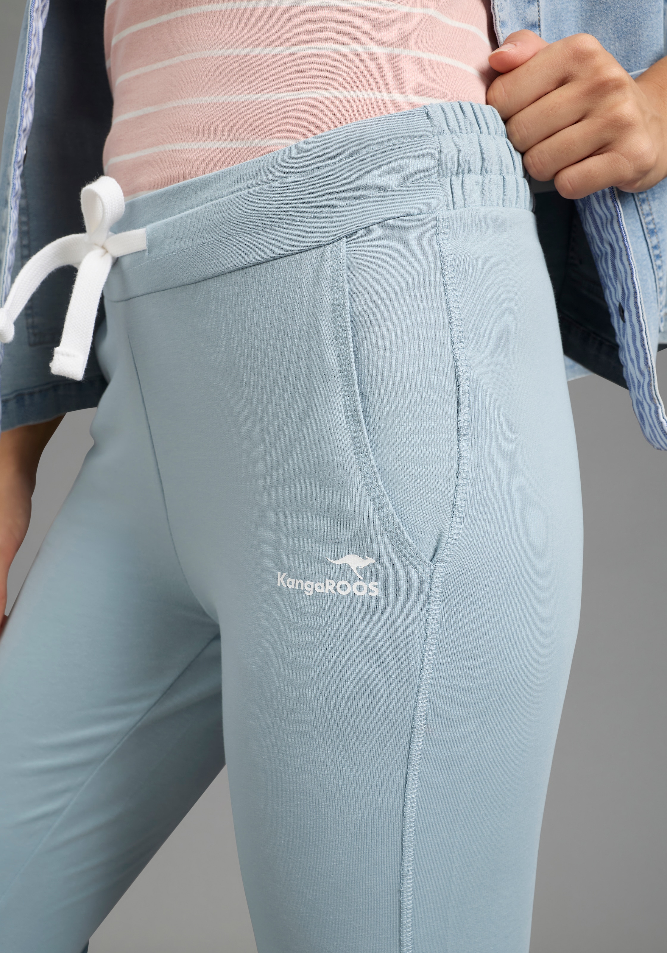 KangaROOS Jogginghose  mit Kordelzug, knöchelfreie Länge, bequeme Passform