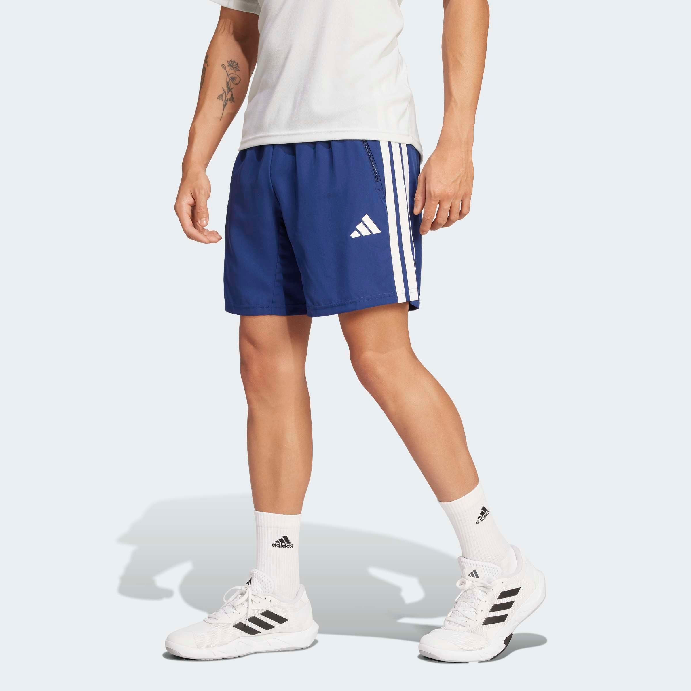 Image of adidas Performance Shorts "ESSENTIALS TRAINING 3-STREIFEN WOVEN"