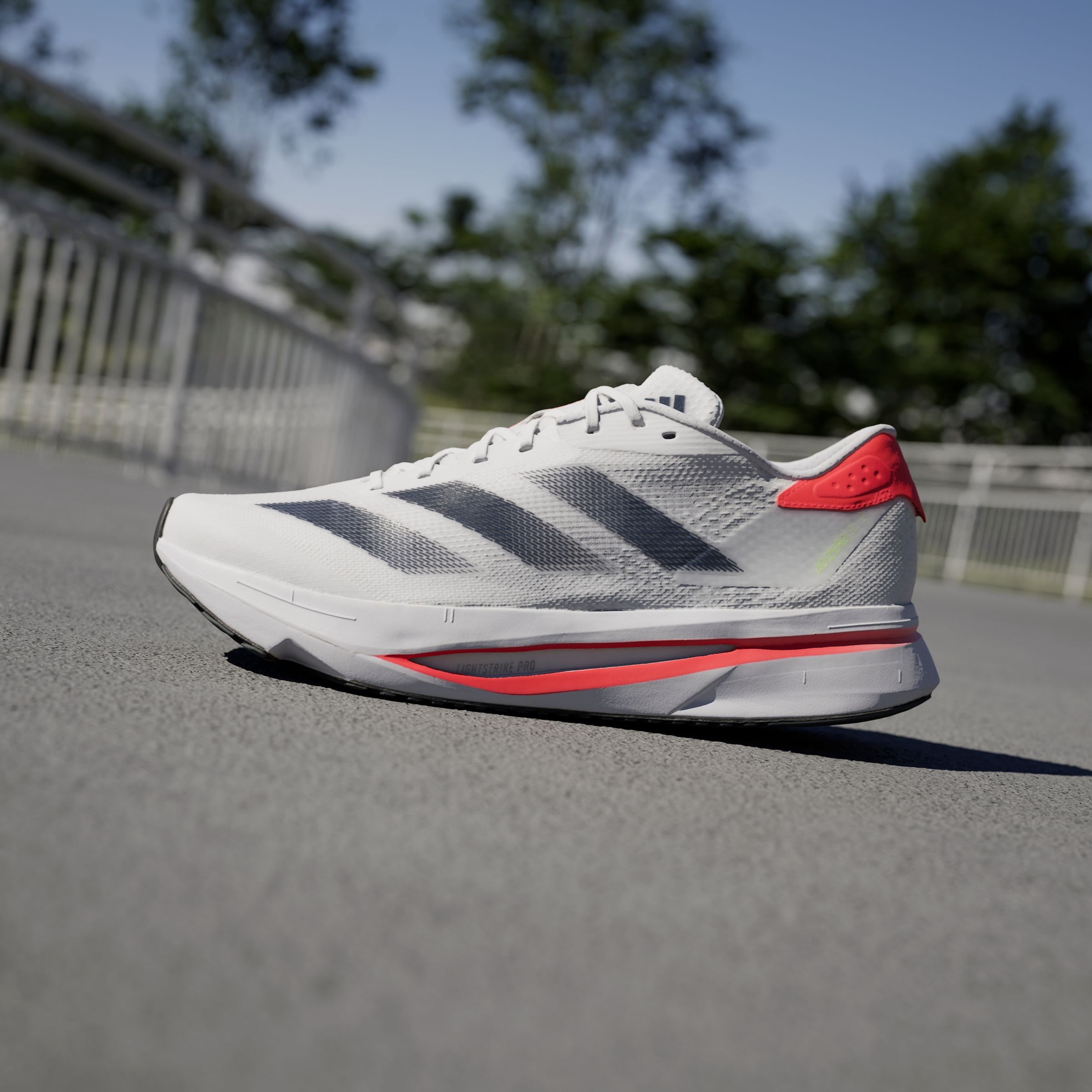 adidas Performance Laufschuh »ADIZERO SL2«