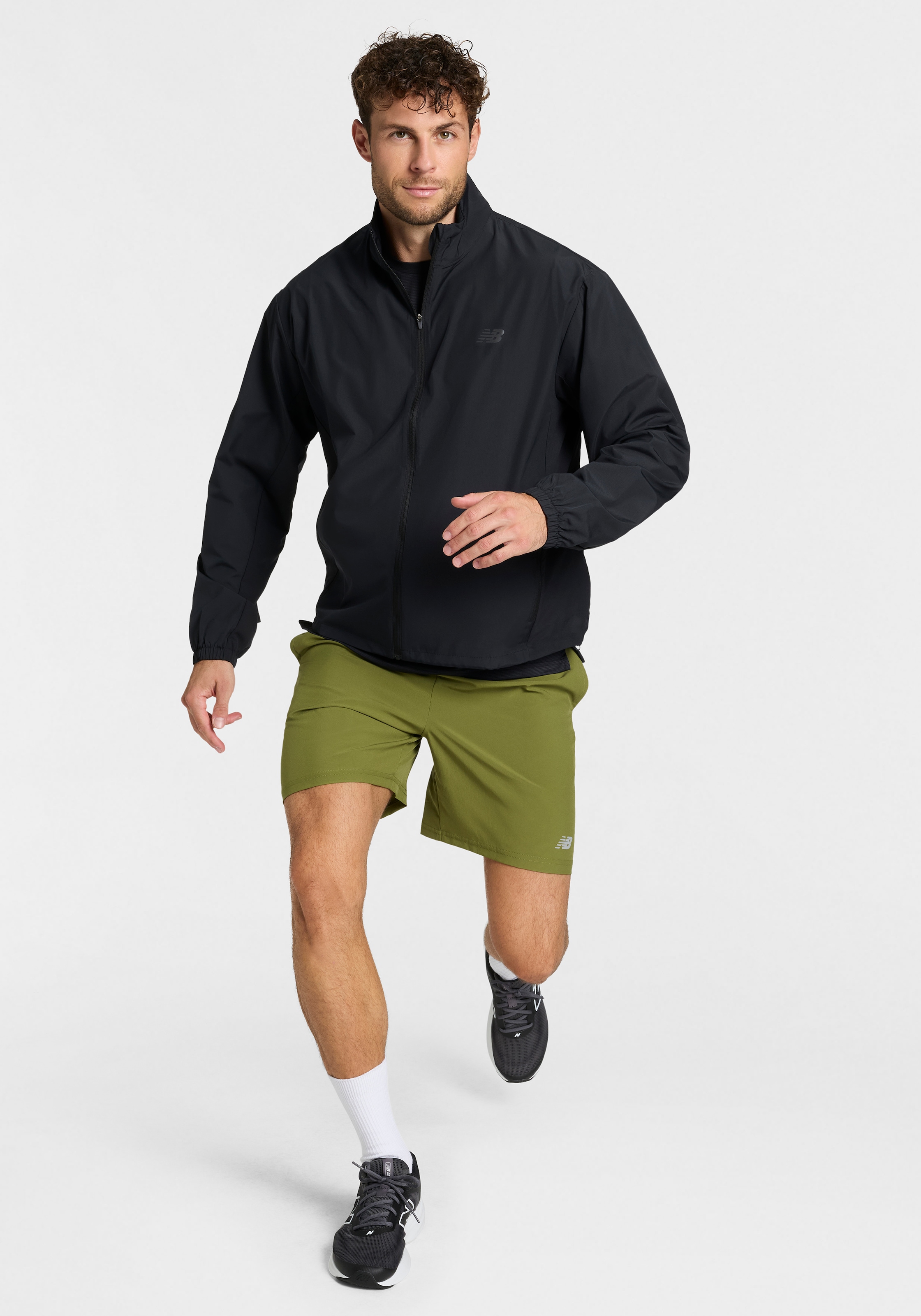 New Balance Laufjacke »FAST DAYS JACKET« feuchtigkeitsableitendes Material, mit Bewegungsfreiheit