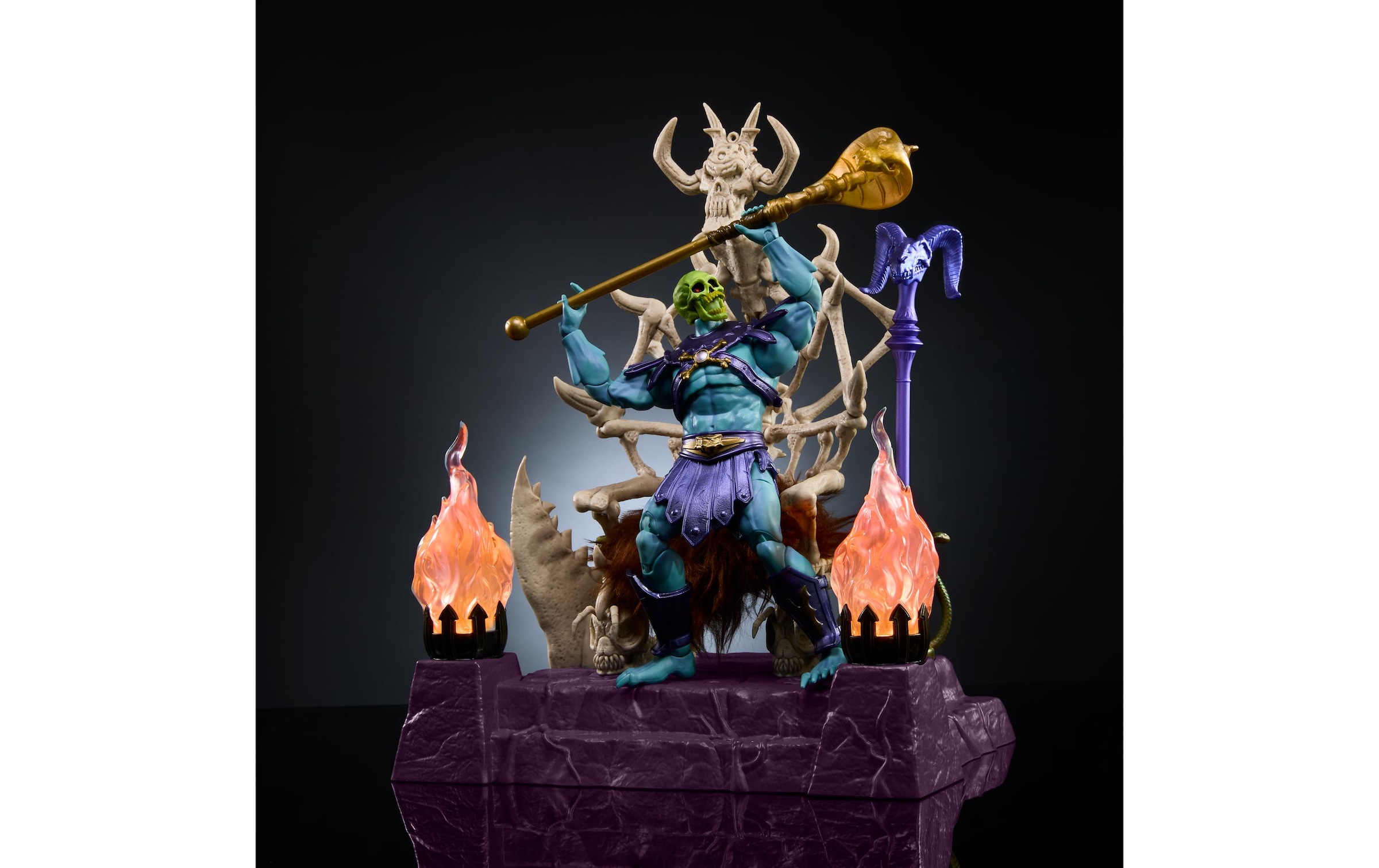 Mattel® Spielfigur »Skeletor und Throne 18 cm«