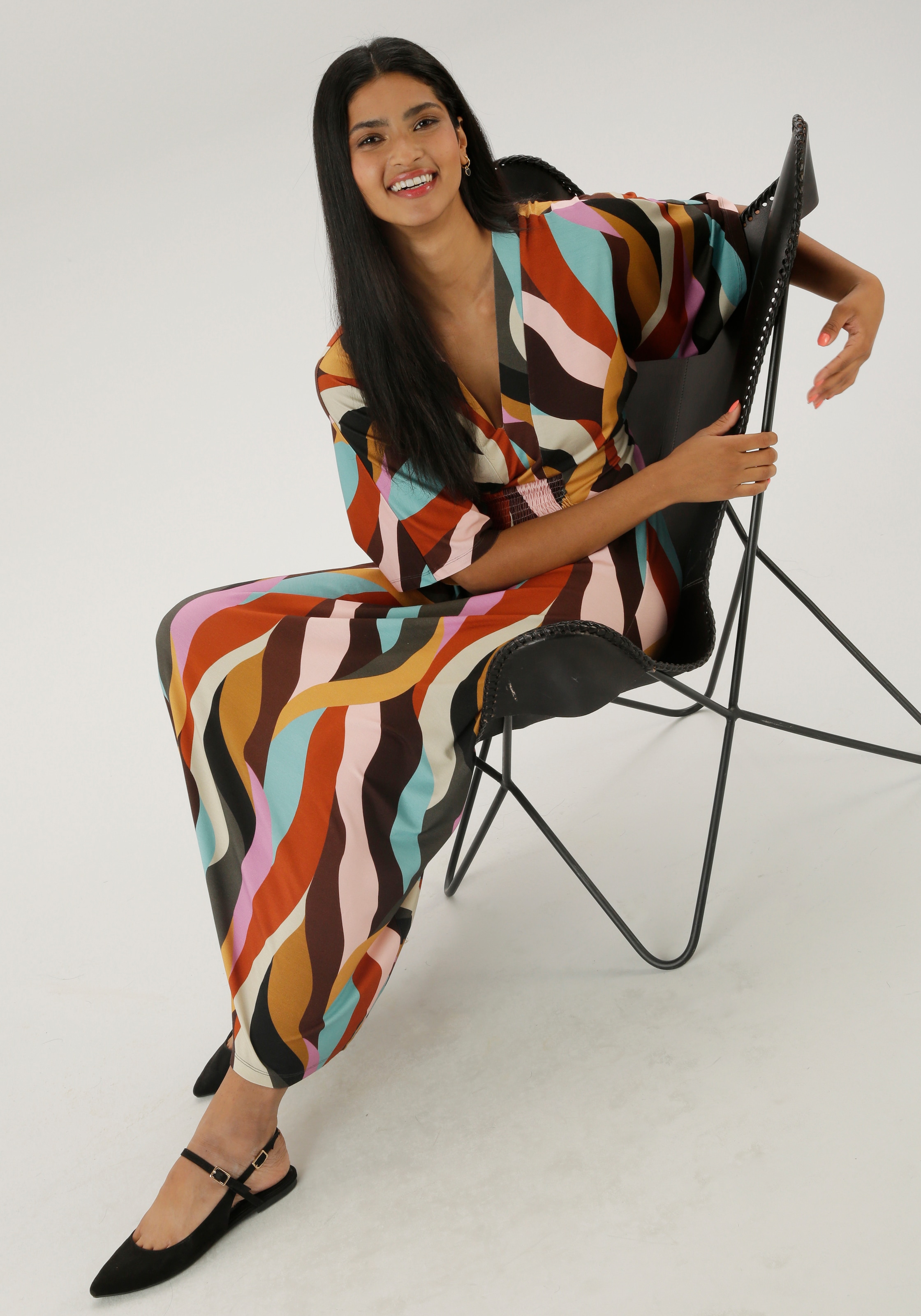 Aniston SELECTED Maxikleid, mit weiten, 3/4-langen Ärmeln