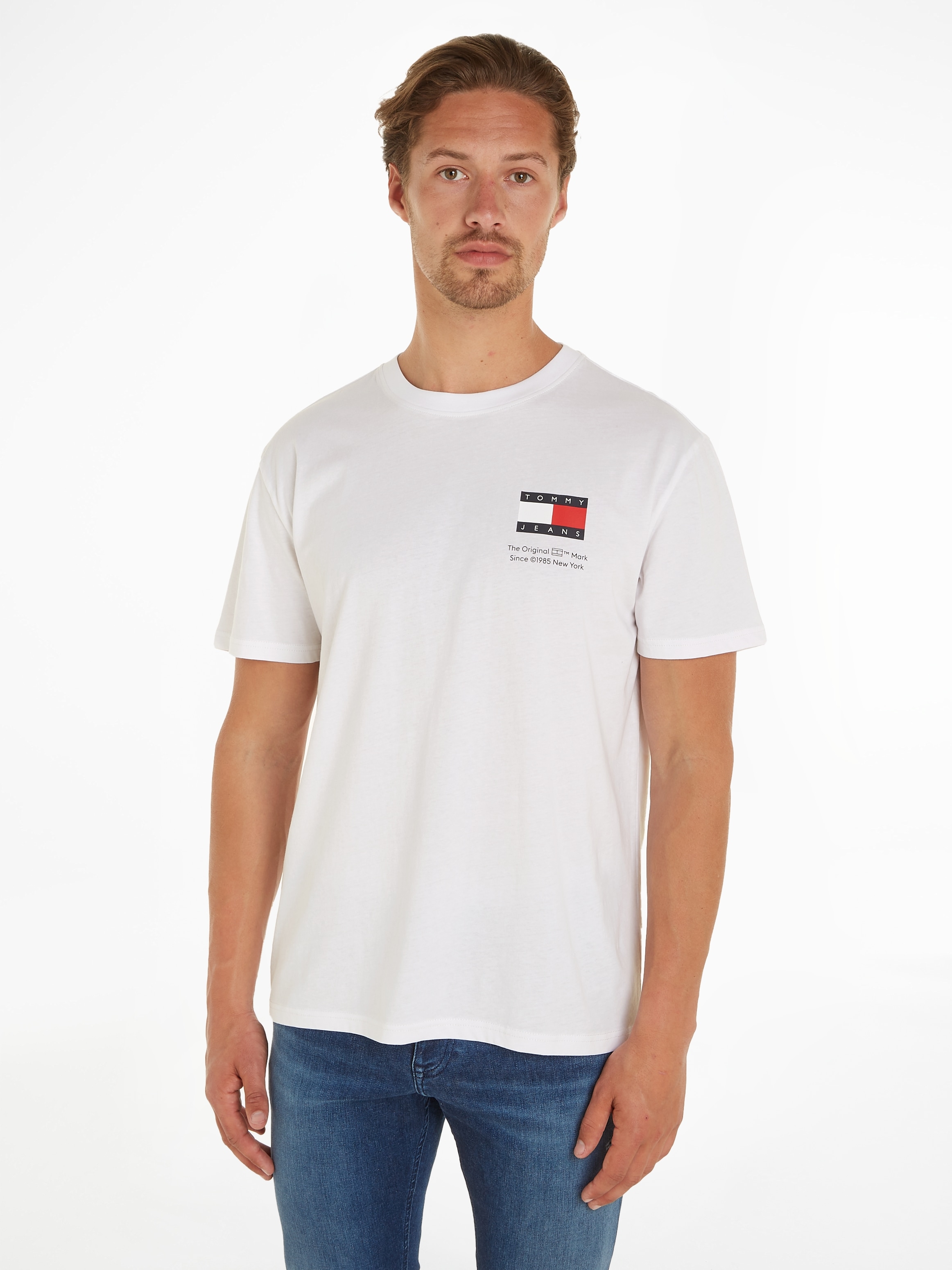 Tommy Jeans T-Shirt »TJM SLIM 2PACK S/S FLAG DNA TEE«, (Packung, 2er), mit grossem Logodruck auf der Brust