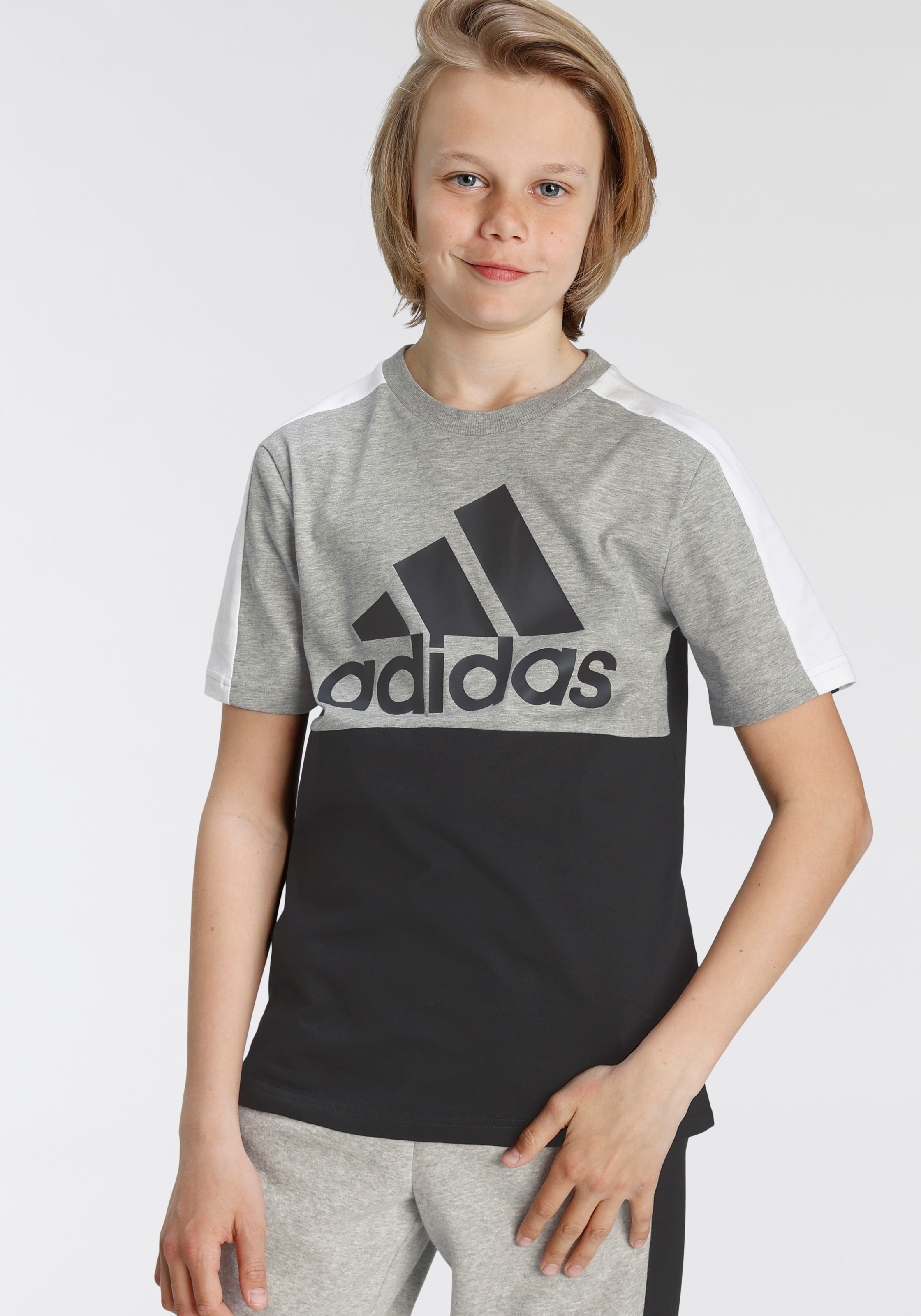 Image of adidas Performance T-Shirt »COLORBLOCK LOGO TEE« bei Ackermann Versand Schweiz