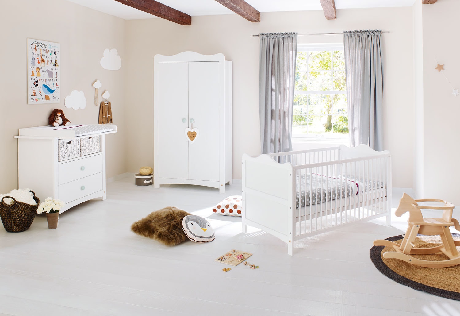 Babyzimmer-Komplettset »Florentina«, (Set, 3 St., Kinderbett, breite Wickelkommode und...
