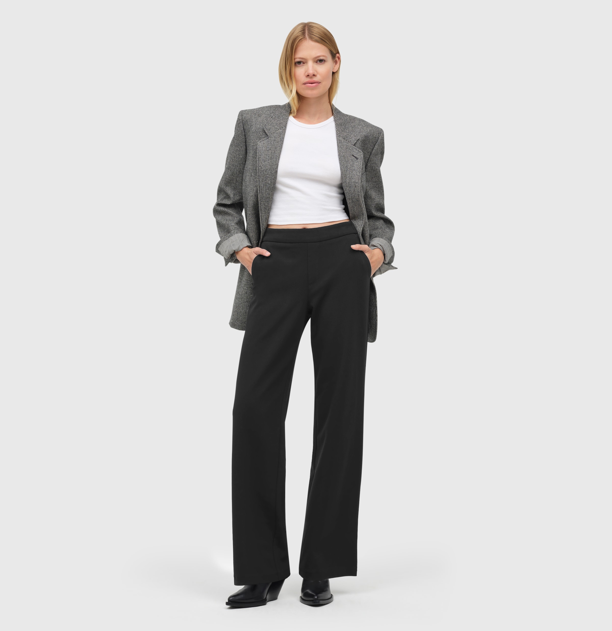 MAC Bootcuthose »CHIARA«, Bootcut-Form in figurbetonter Form