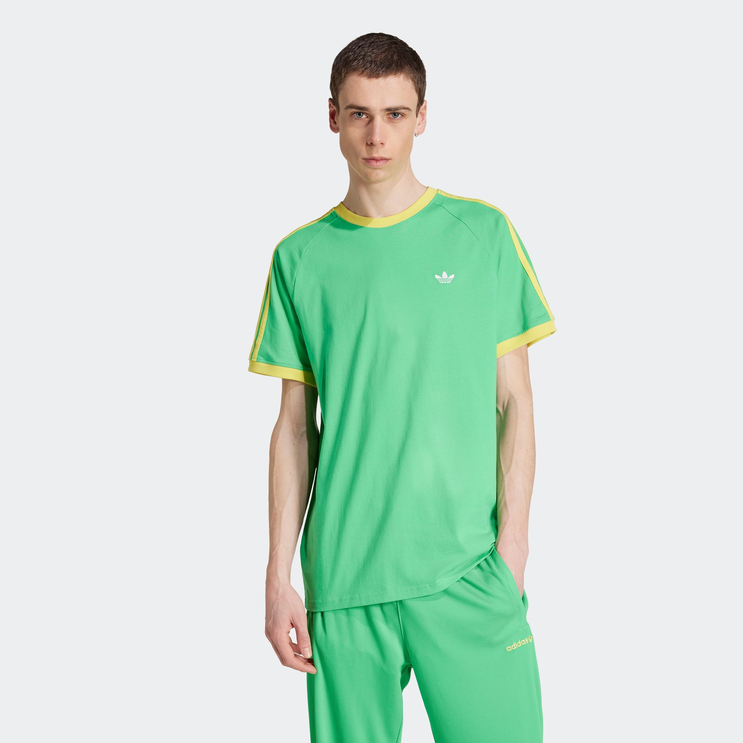 Image of adidas Originals T-Shirt "MONOGRAM CALI" Print T-Shirt, schmale Passform, für Laufen