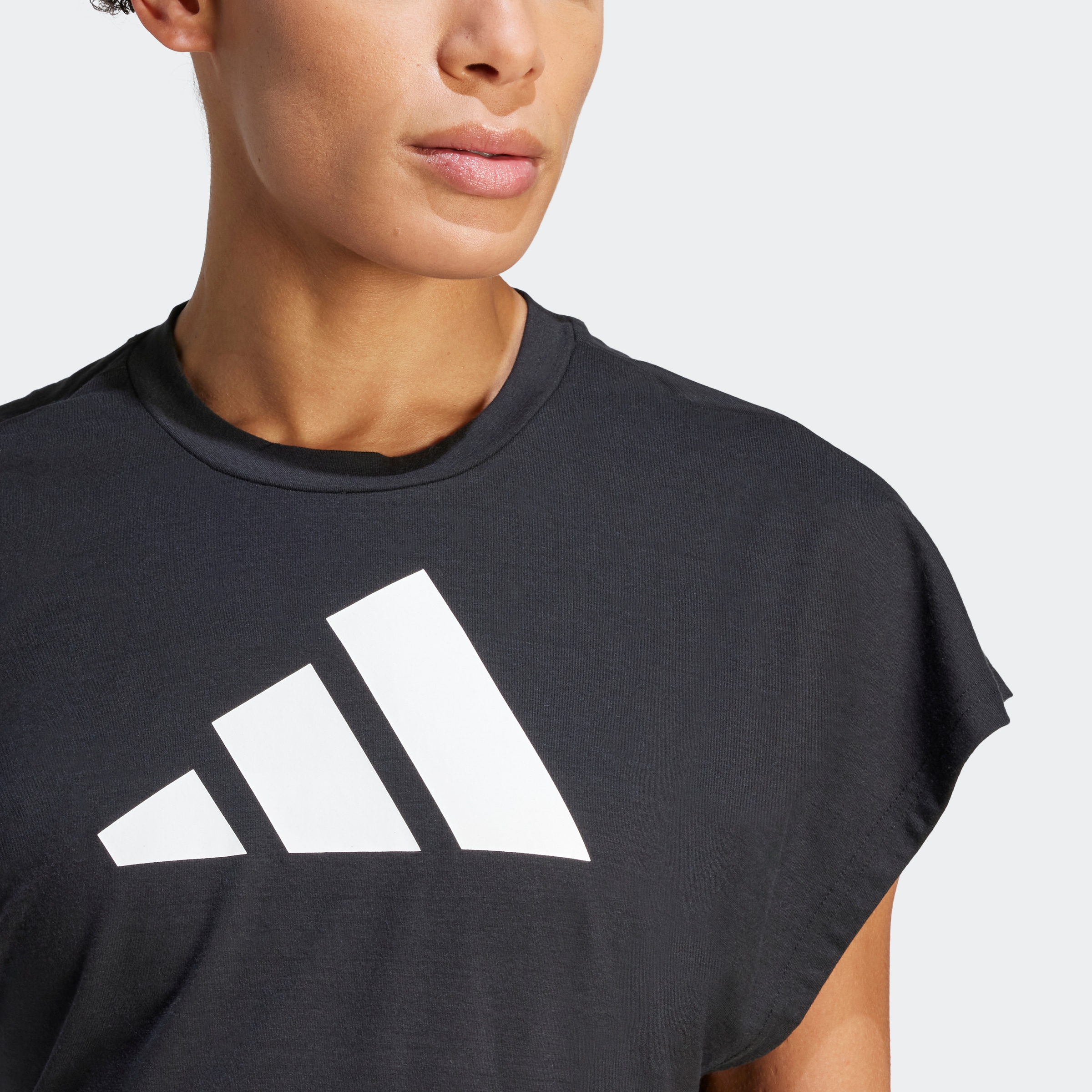 adidas Performance T-Shirt »TRAIN ICONS TRAINING REGULAR FIT LOGO«