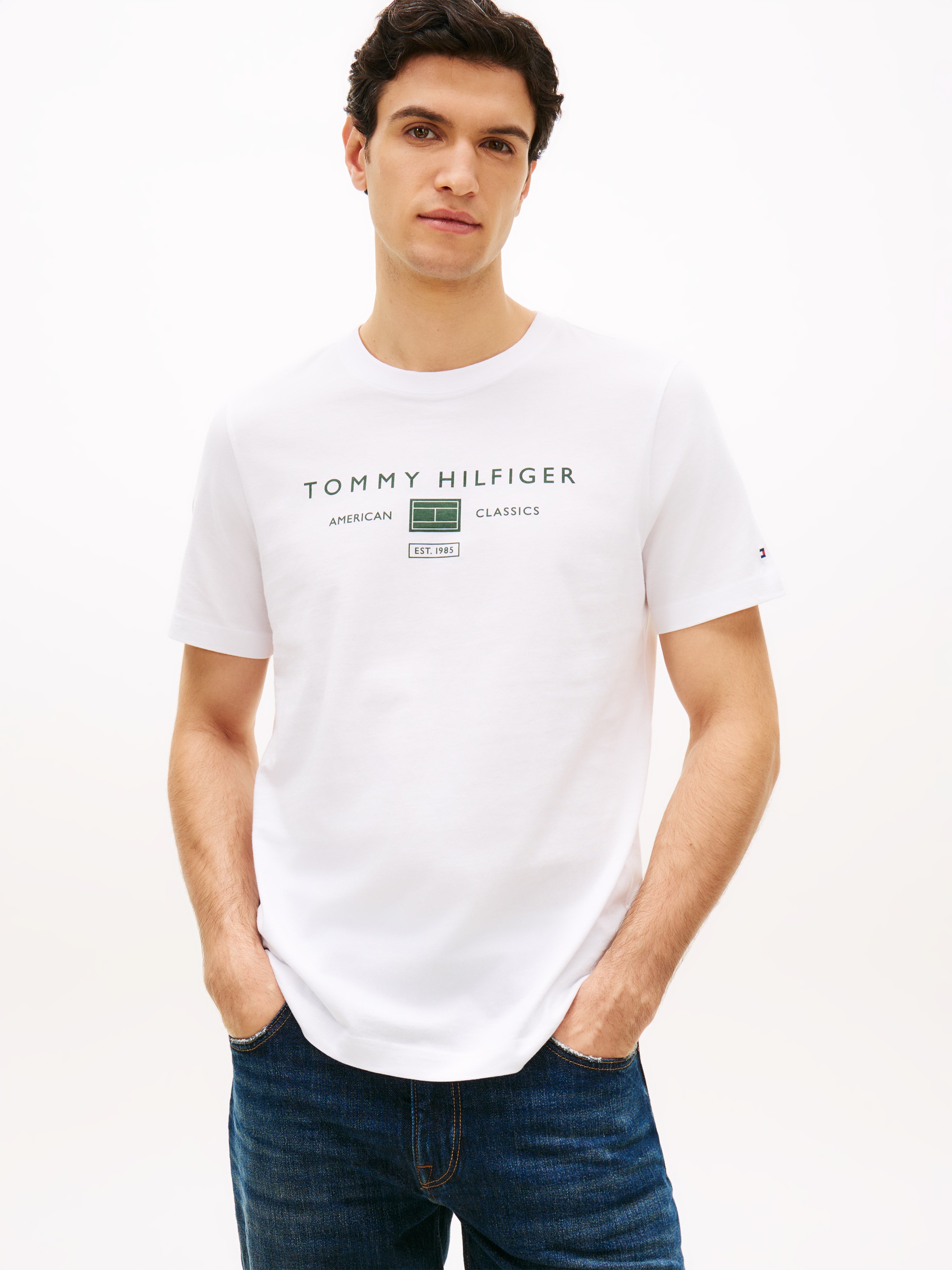 Image of Tommy Hilfiger T-Shirt "BRAND LOVE MONO STACK" aus Jersey mit Logo