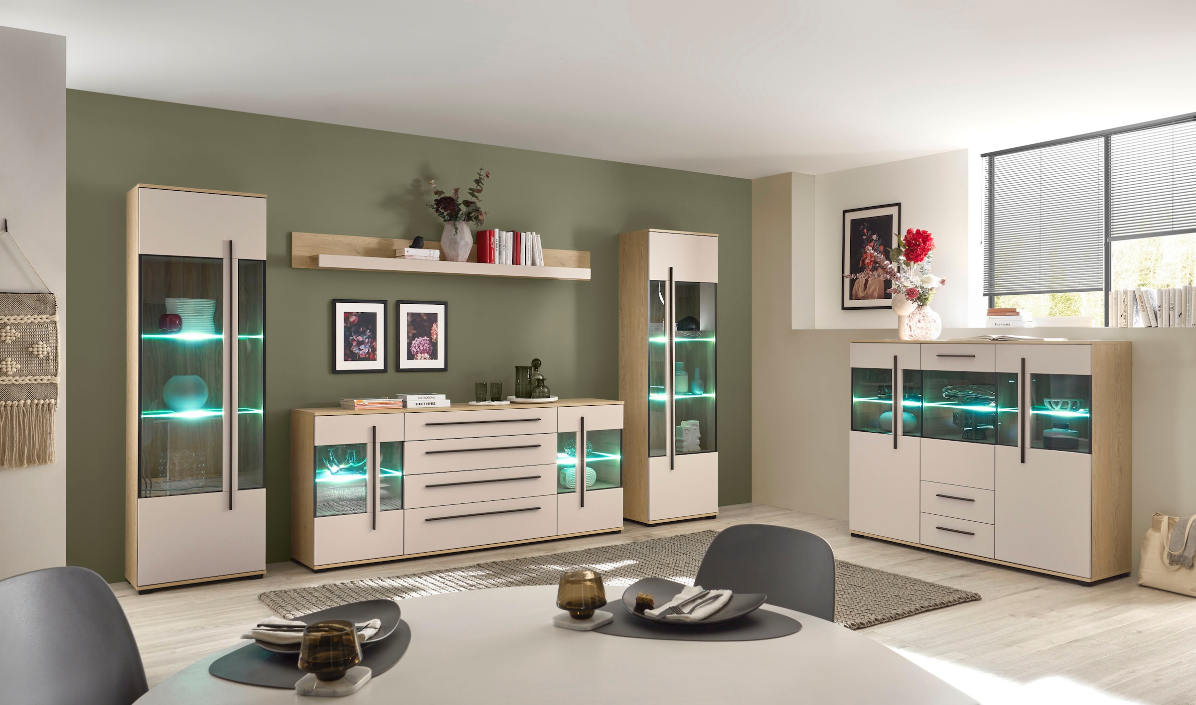 Home affaire Buffet haut »Cantara, moderner Schrank, Vitrine in Eiche Dekor, Weiss oder Kaschmir« poignées noires en barre, espace de rangement suffisant, polyvalent