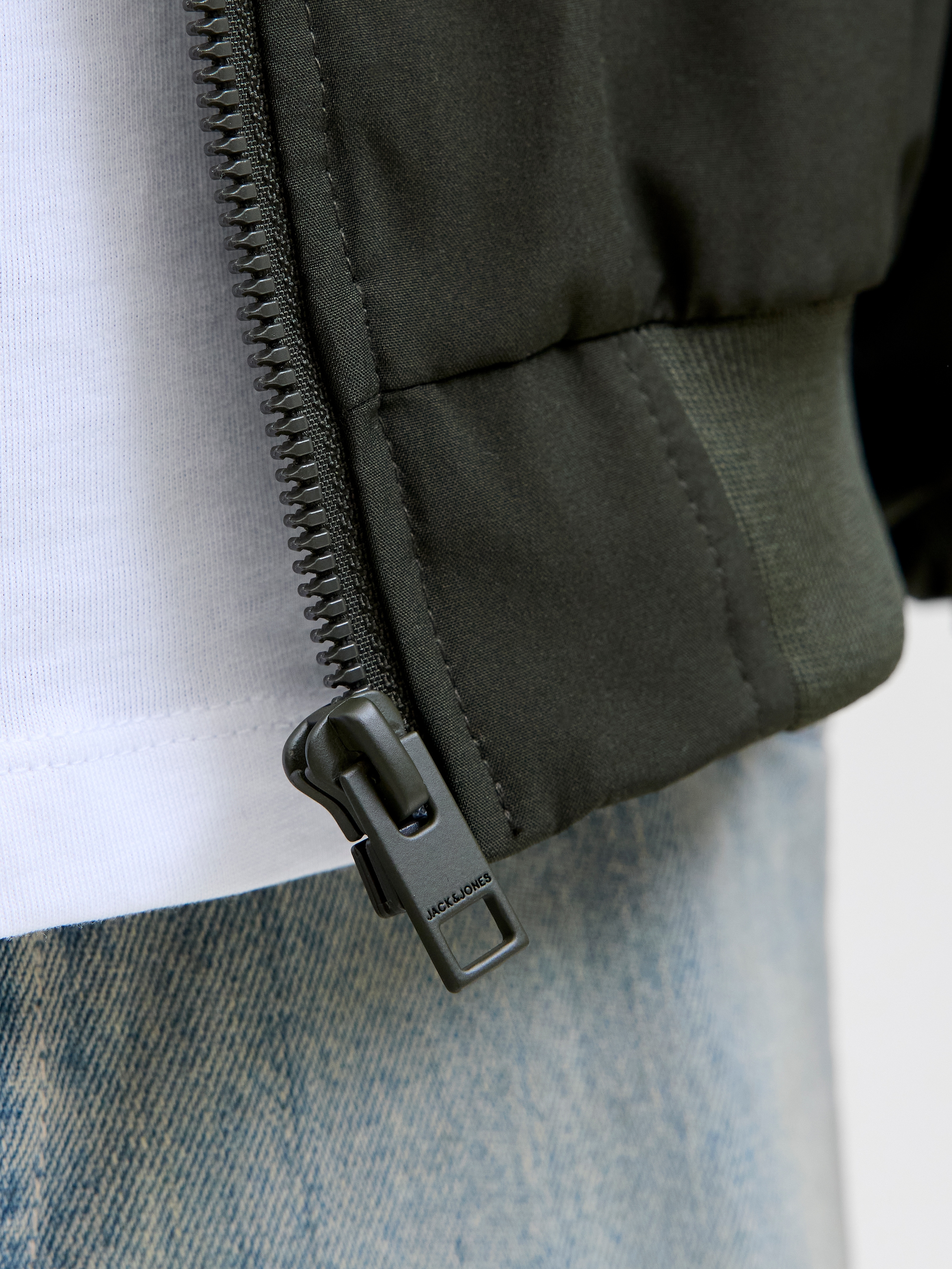 Jack & Jones Veste bomber »JJECHARGE BOMBER JACKET NOOS« ohne Kapuze mit Rippbündchen