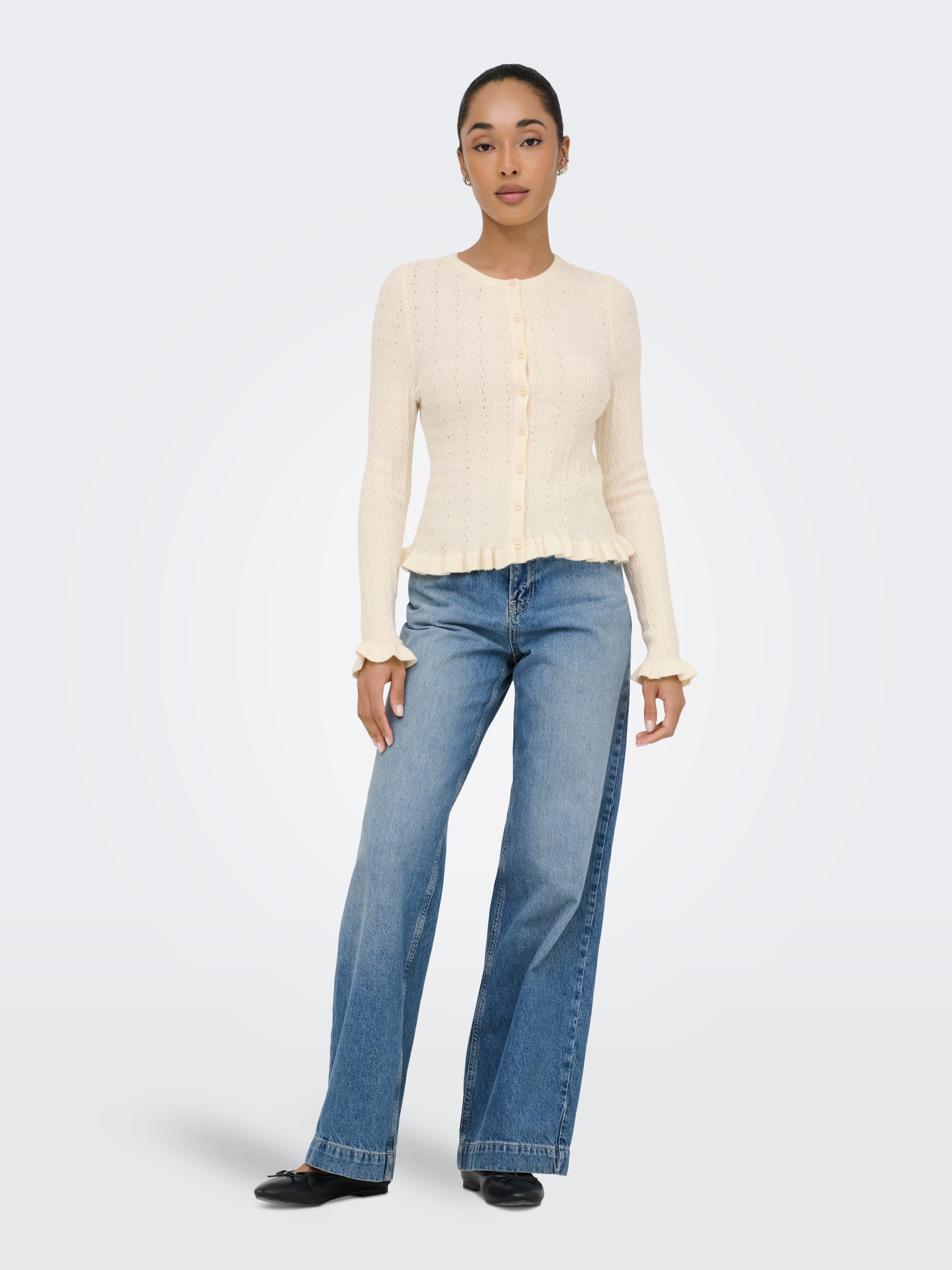 ONLY Veste en tricot »ONLIBI LS O-NECK FRILL CARDI EX KNT« mélange viscose, coupe régulière