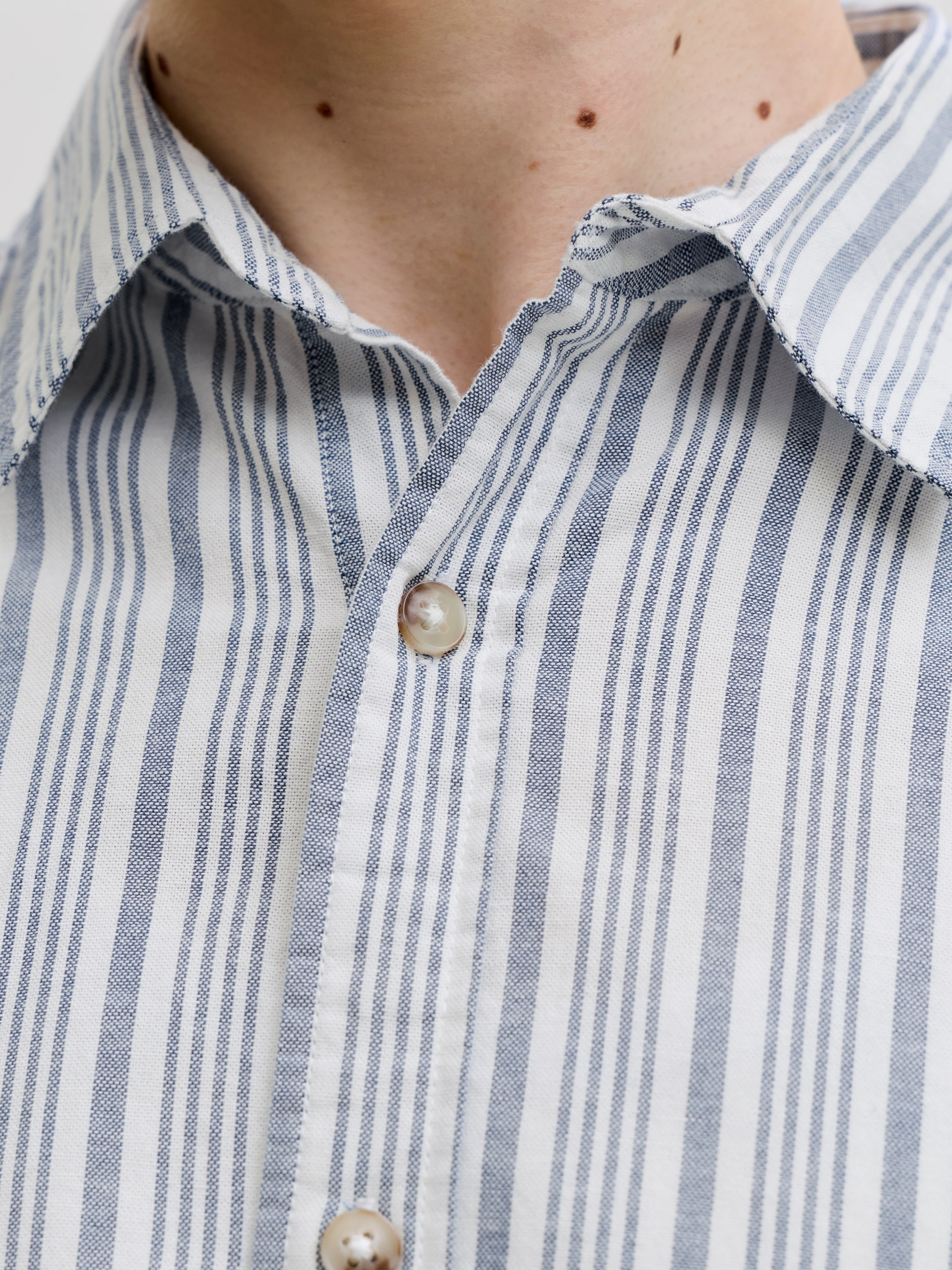 Jack & Jones Chemise à manches courtes »JJCHAD OXFORD STRIPE SHIRT SS«