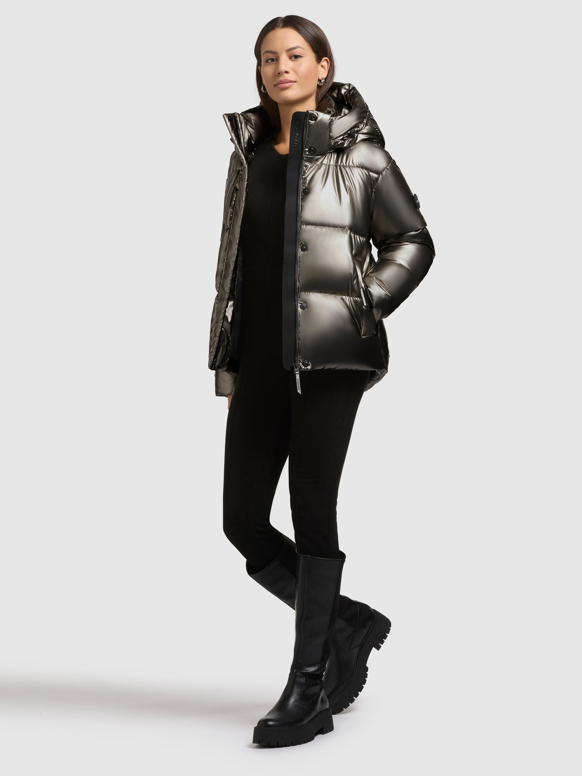 khujo Veste matelassée »DEVINA2 SHINY« avec capuche capuche amovible, pare-vent avec fermeture magnétique